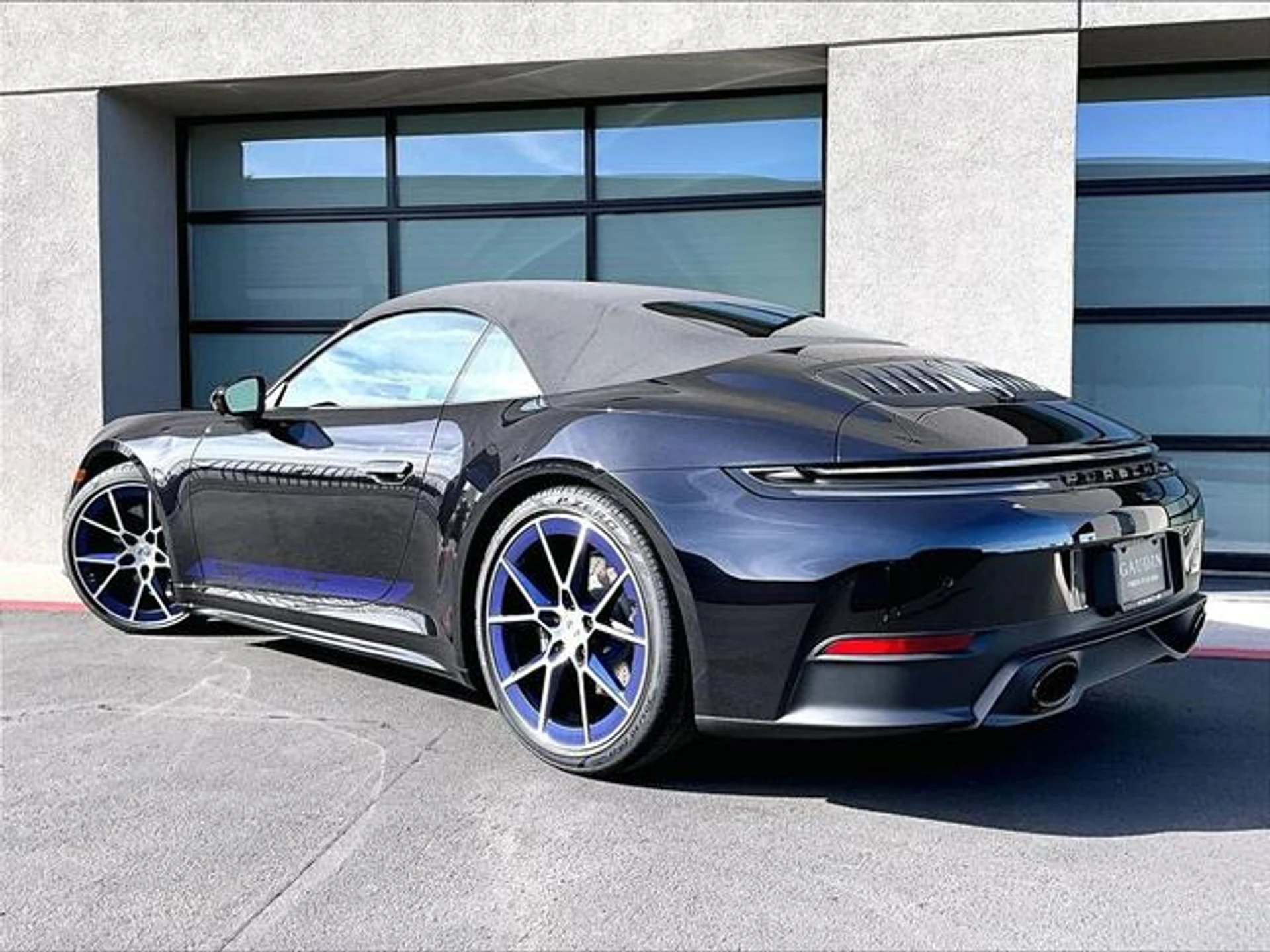 mph002_2615058058_o_AO_1l5a72_Gem0_VXN_Vr_PA_5_I4_Skok_4913e6b53e