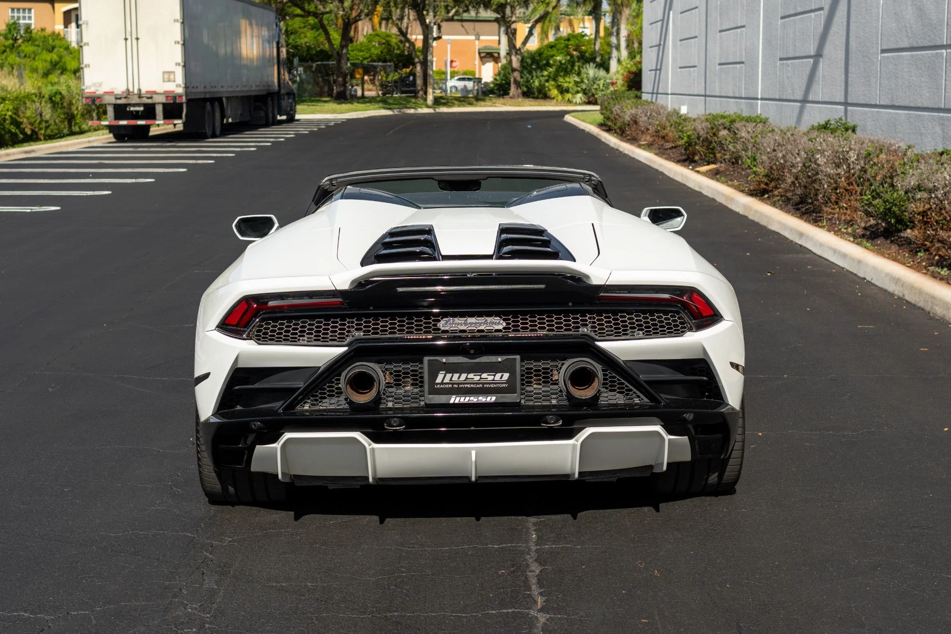 mph002_261538944_Used_2021_Lamborghini_Huracan_EVO_Spyder_1766013013_9ddf920a0f