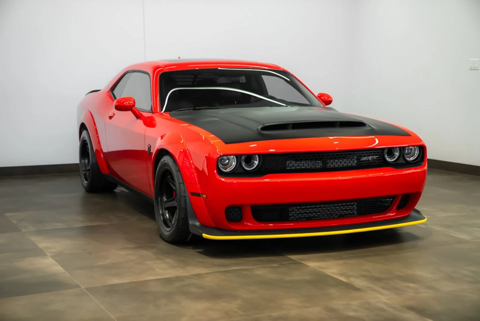 mph002_2621650129_dodge_challenger_2018_jpg_v_1775587595_120d75a561