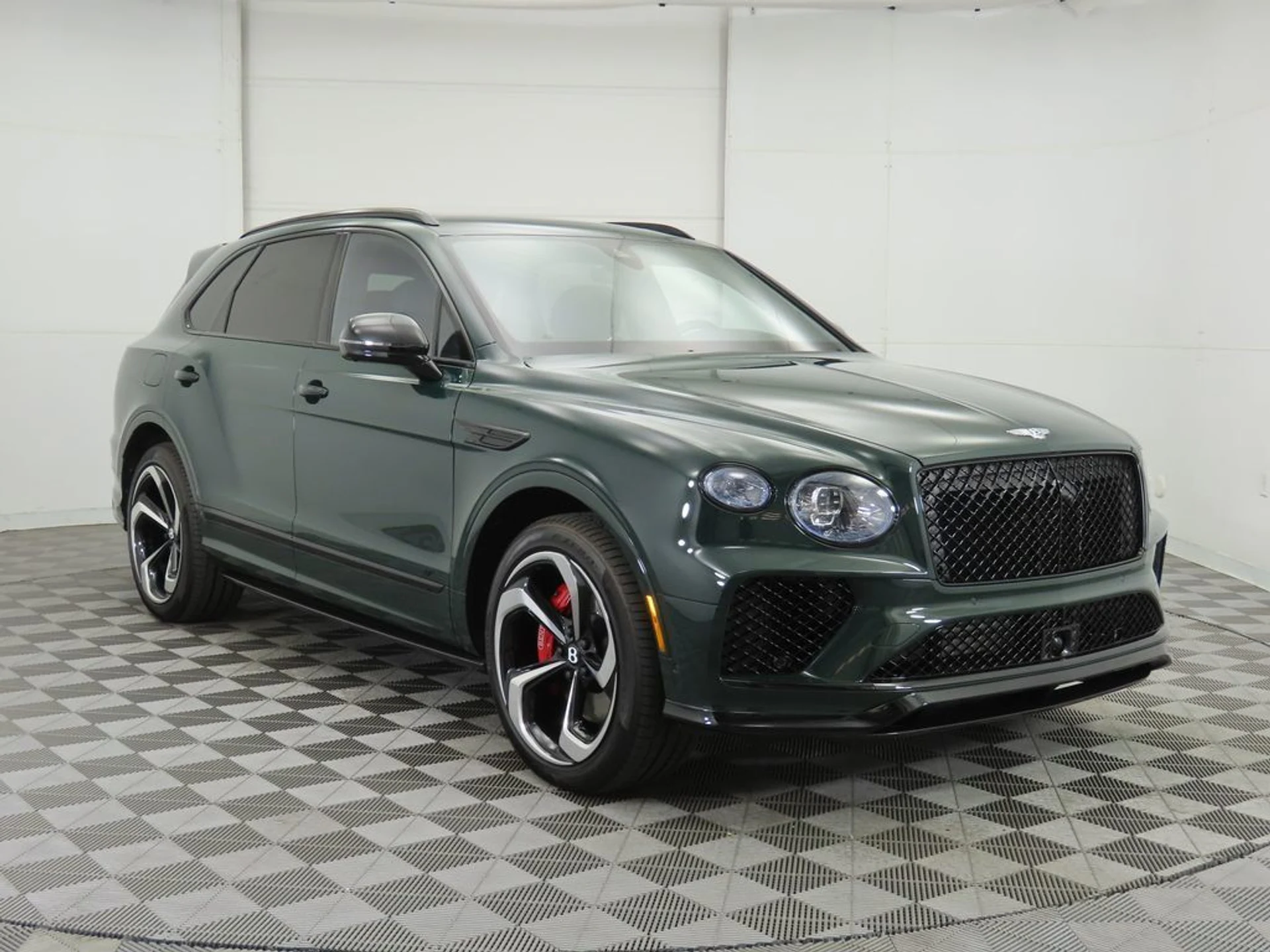 mph002_2635201350_used_2025_bentley_bentayga_v8awd_8119_22891854_3_1024_77d3a09ca2