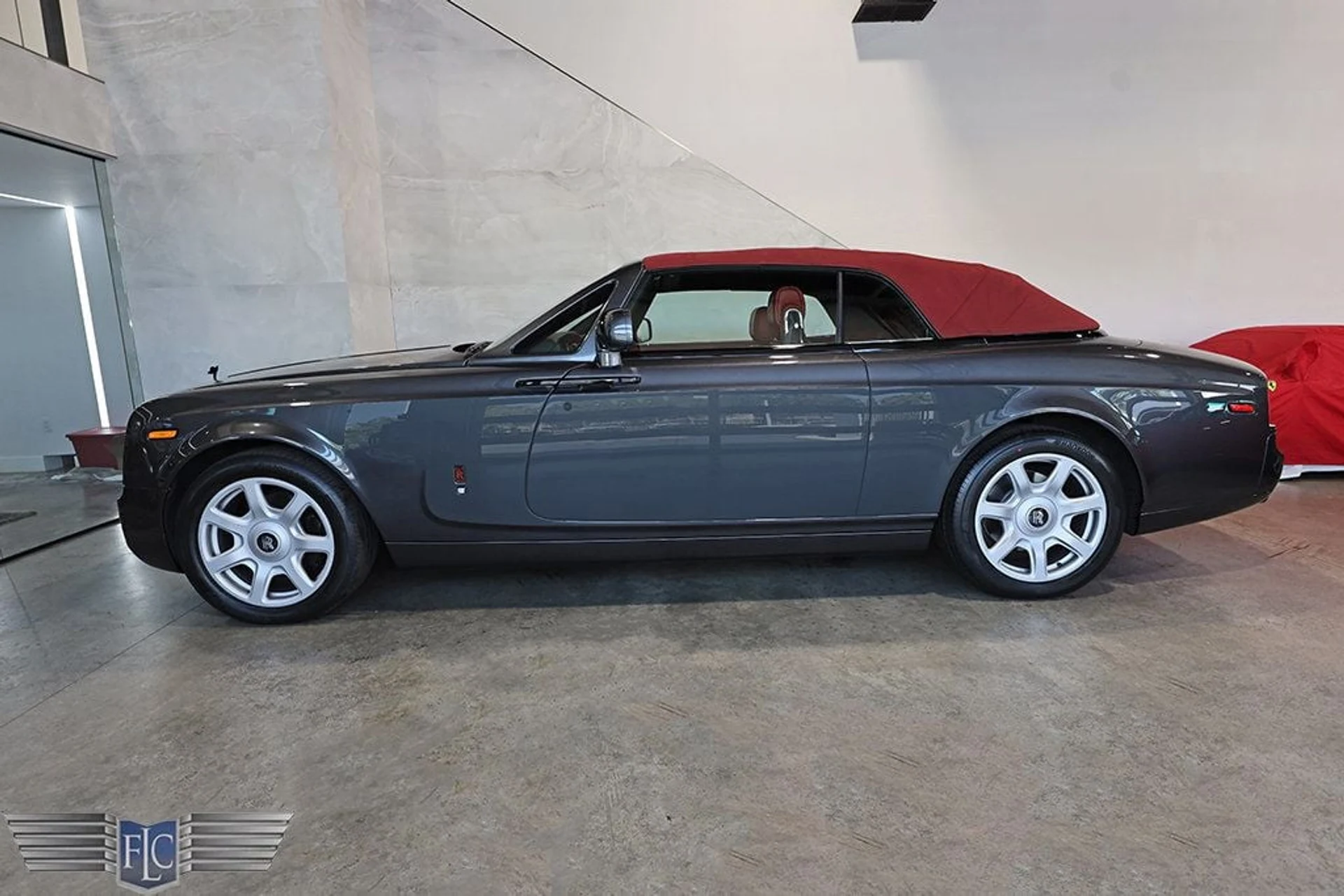 mph002_2650356165_used_2017_rolls_royce_phantom_drophead_coupe_9689_23040582_3_1024_298c788ecf