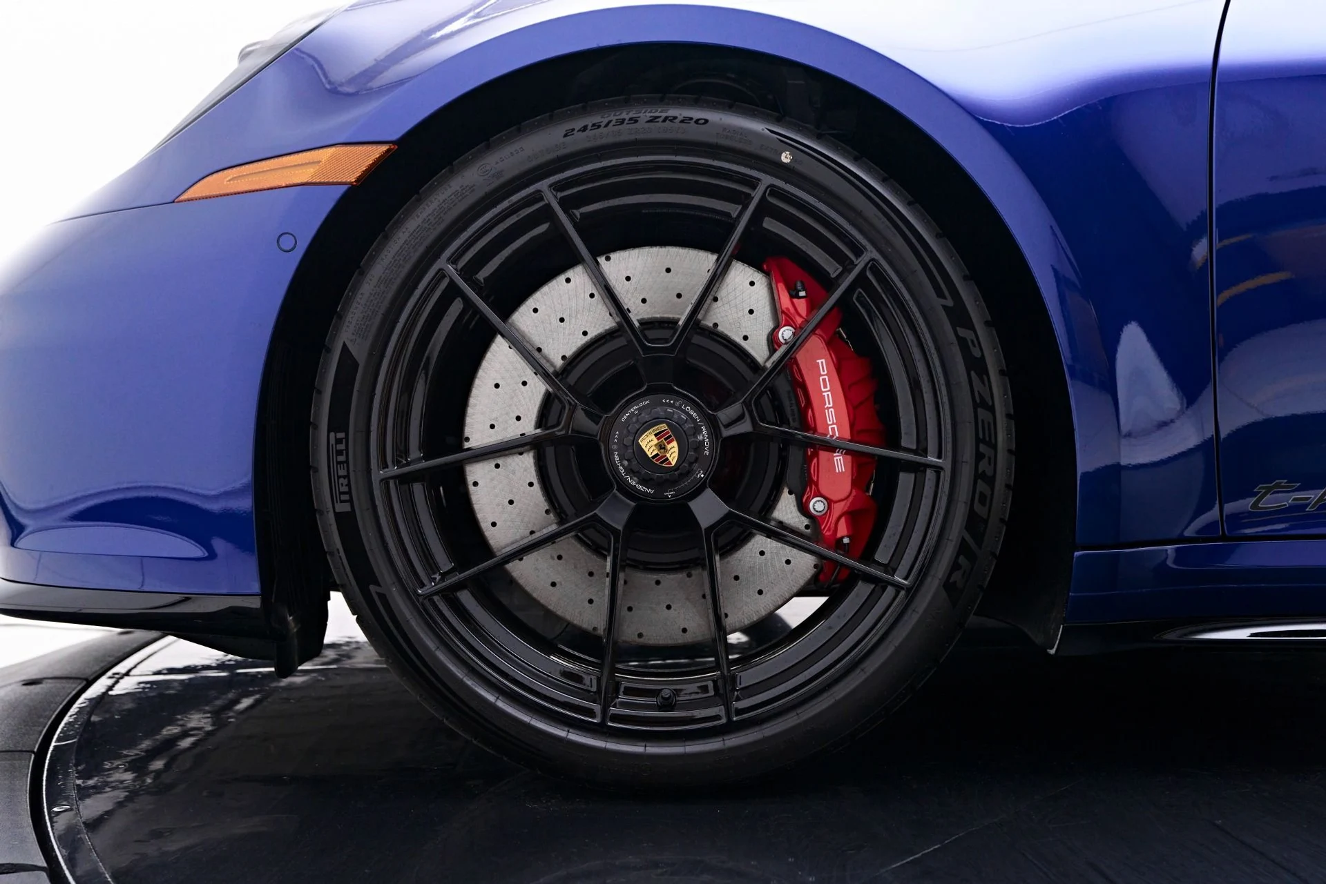 mph002_2651022652_Used_2026_Porsche_911_Carrera_GTS_1758133805_e95caea157