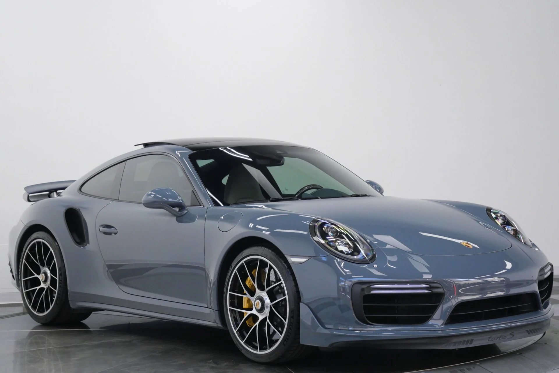 mph002_2652709844_Used_2017_Porsche_911_Turbo_S_Aerokit_Turbo_Burmester_Audio_1781208187_438426a10a