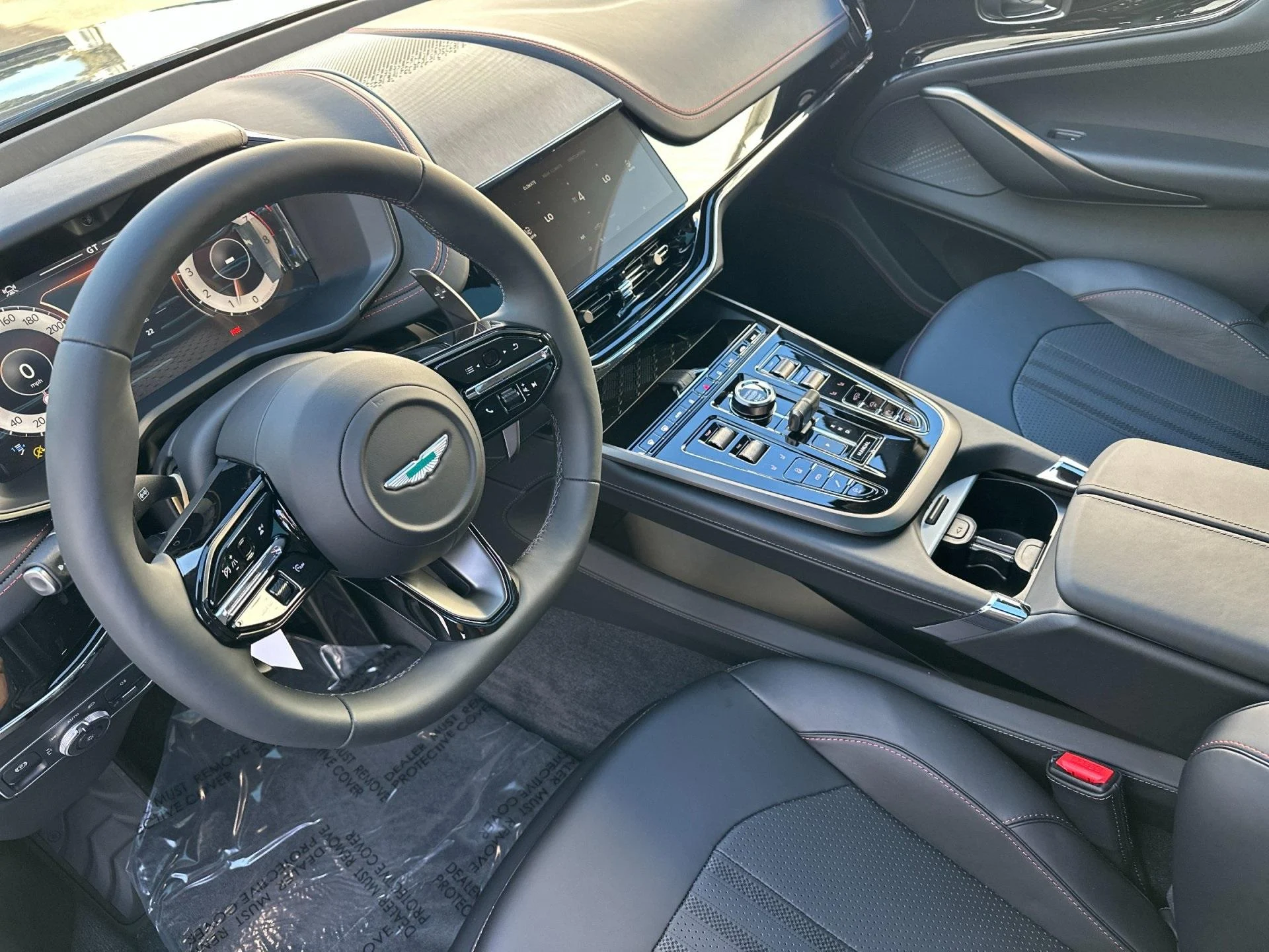 mph002_2659430942_New_2026_Aston_Martin_DBX_1761314818_af1396b63c