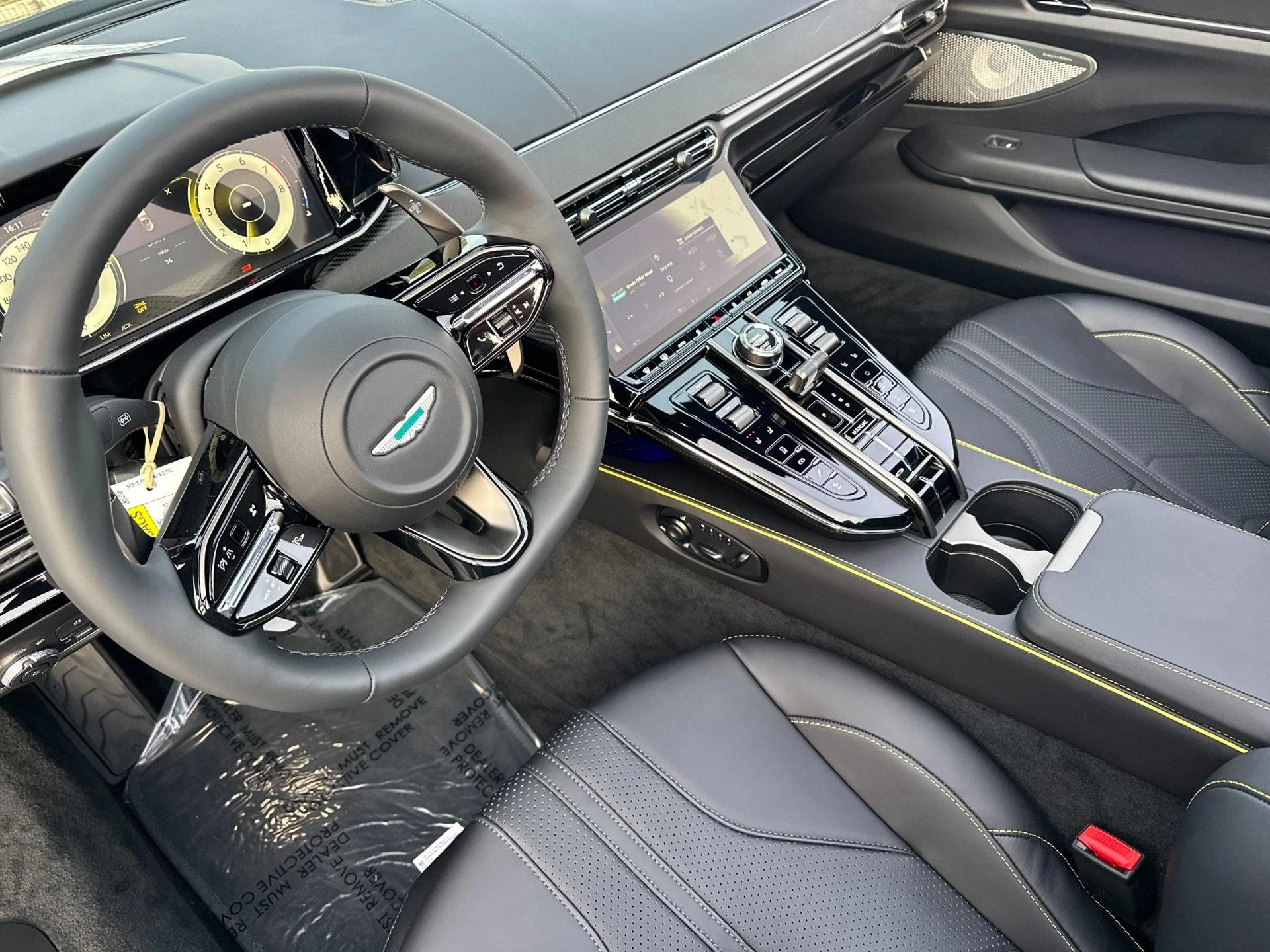 mph002_2663795614_New_2026_Aston_Martin_Vantage_Roadster_1764774685_2529409372