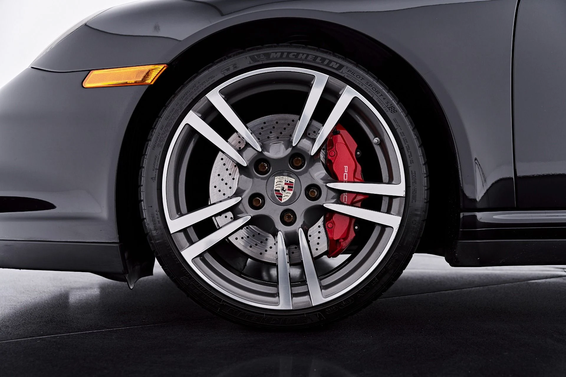 mph002_2668386160_Used_2010_Porsche_911_Turbo_1785431097_07137a5361