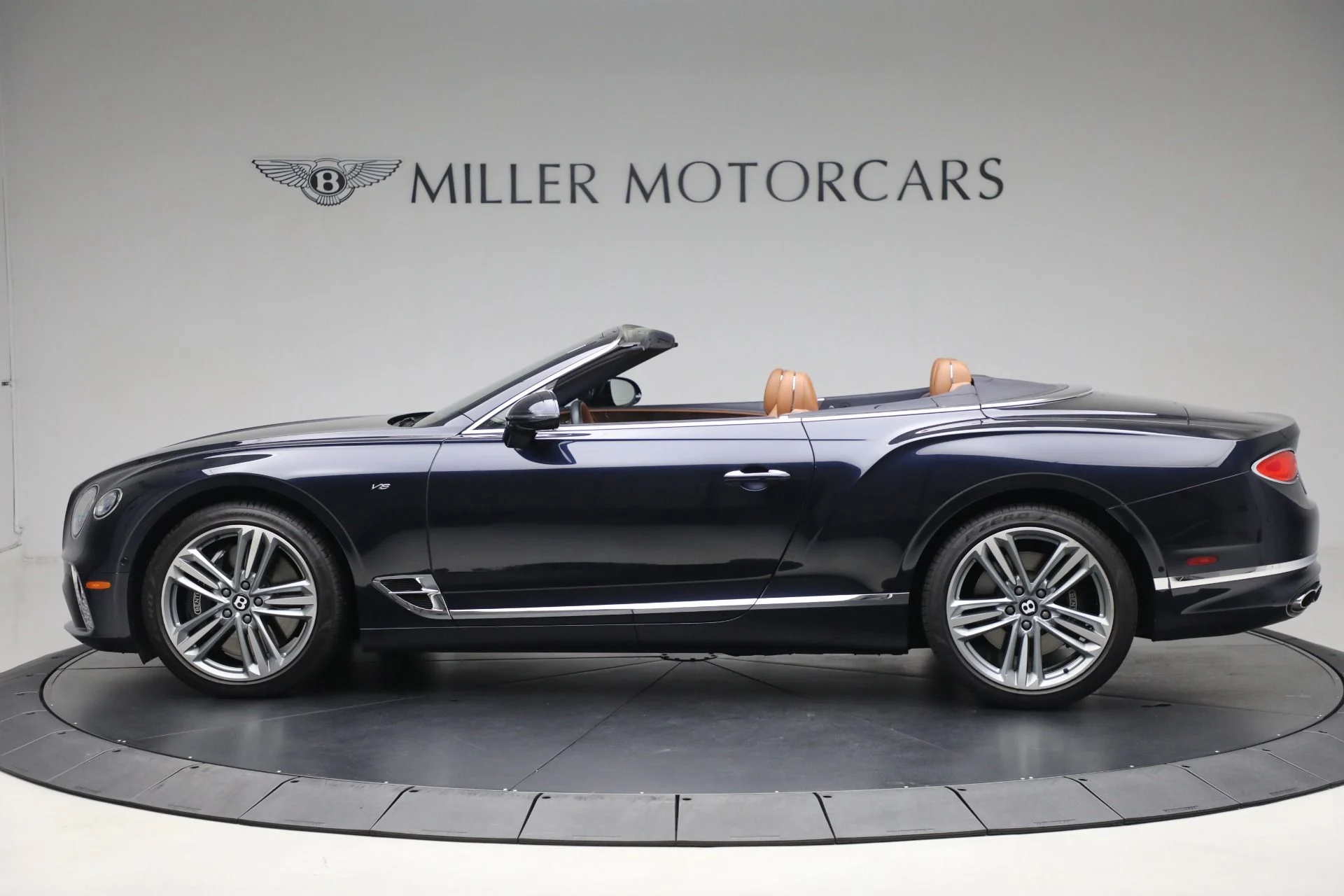 mph002_2673879077_Used_2021_Bentley_Continental_GTC_V8_a52743a97e