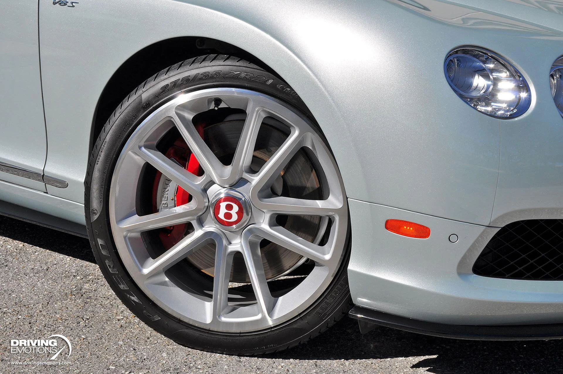 mph002_2677880555_886_p3_l_c621facdfd