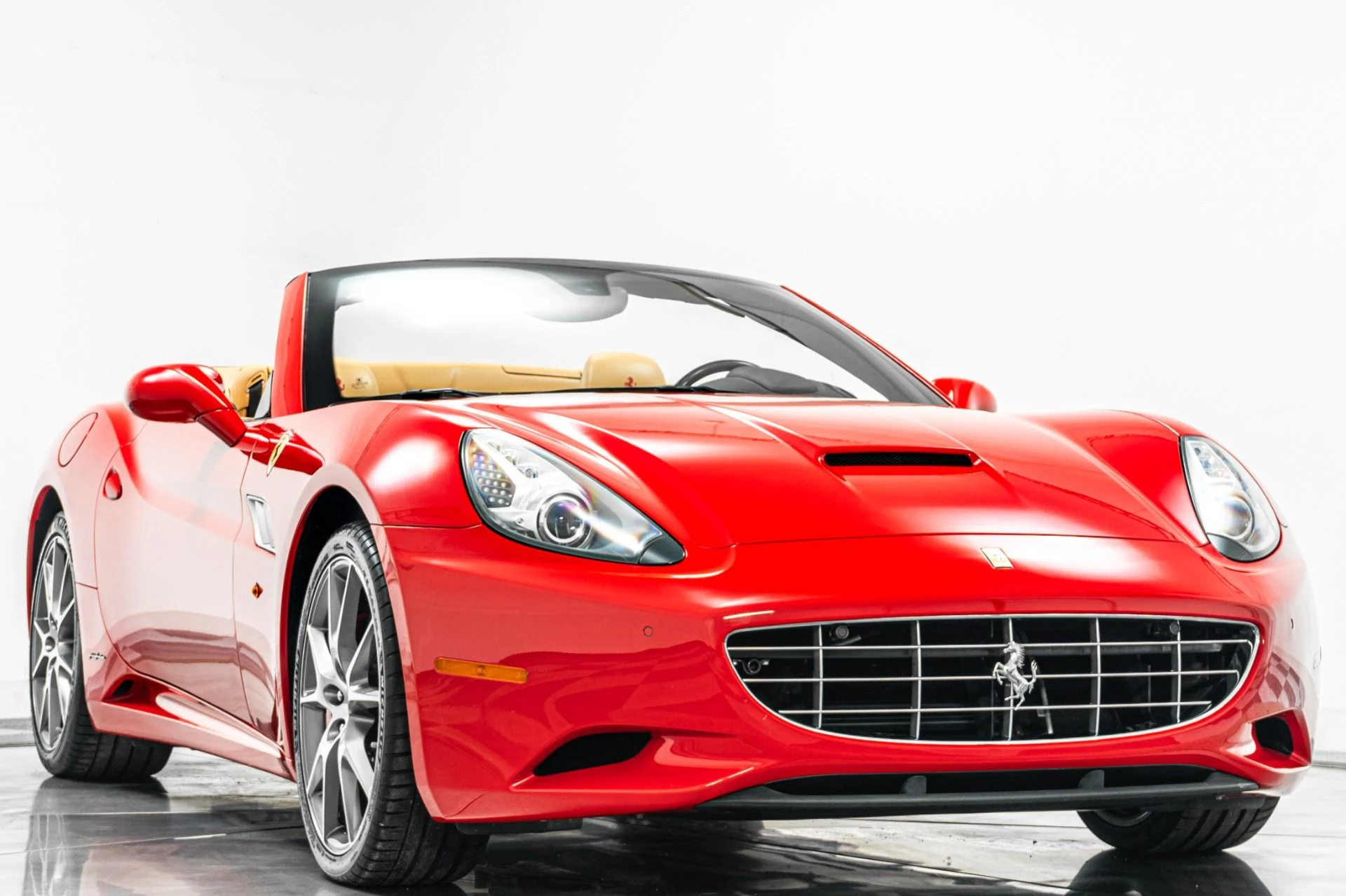 mph002_2678366954_Used_2013_Ferrari_California_Low_Miles_Daytona_Seats_Forged_Wheels_1776872809_8beba7dcd1