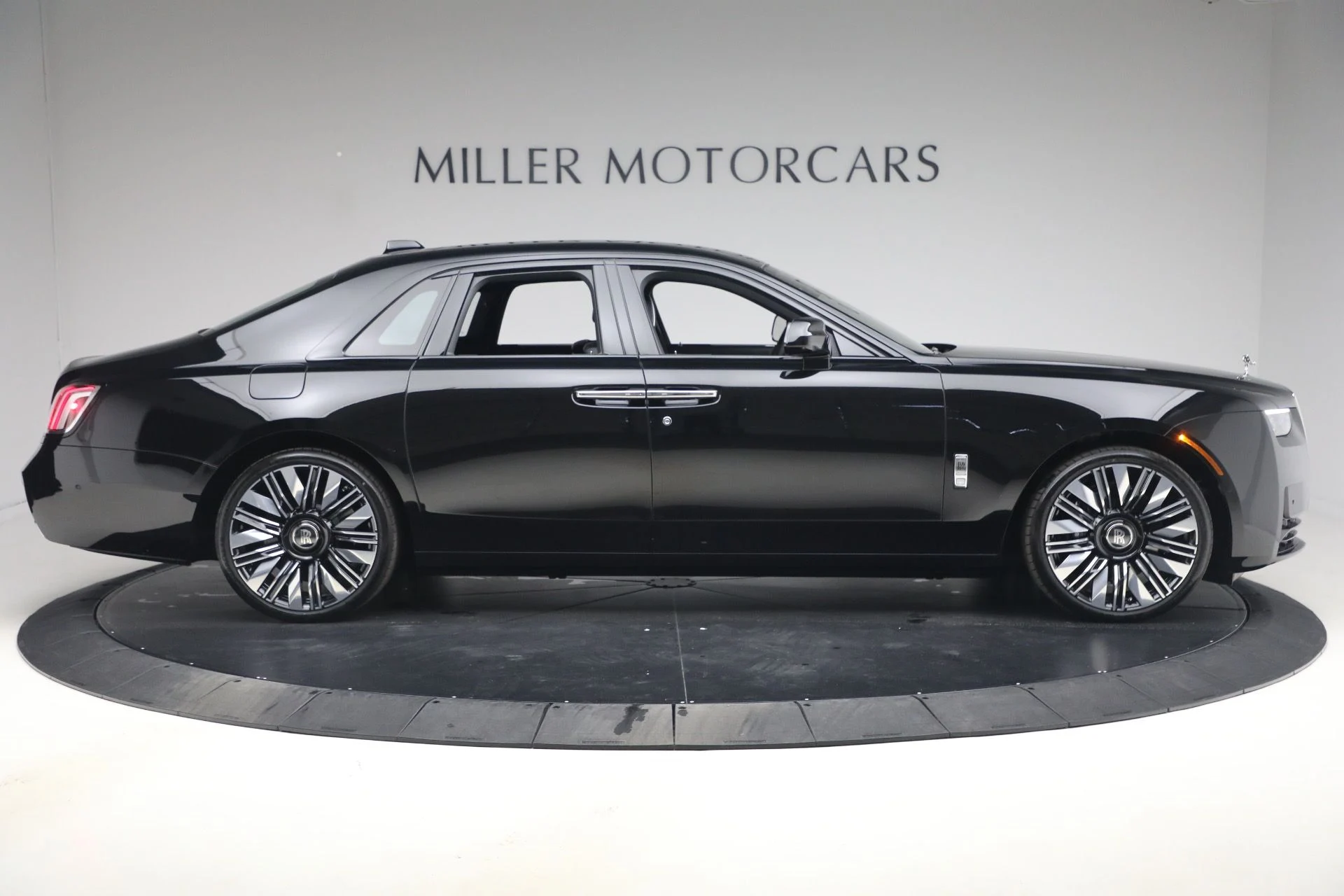 mph002_2678940836_New_2026_Rolls_Royce_Ghost_20d4865359