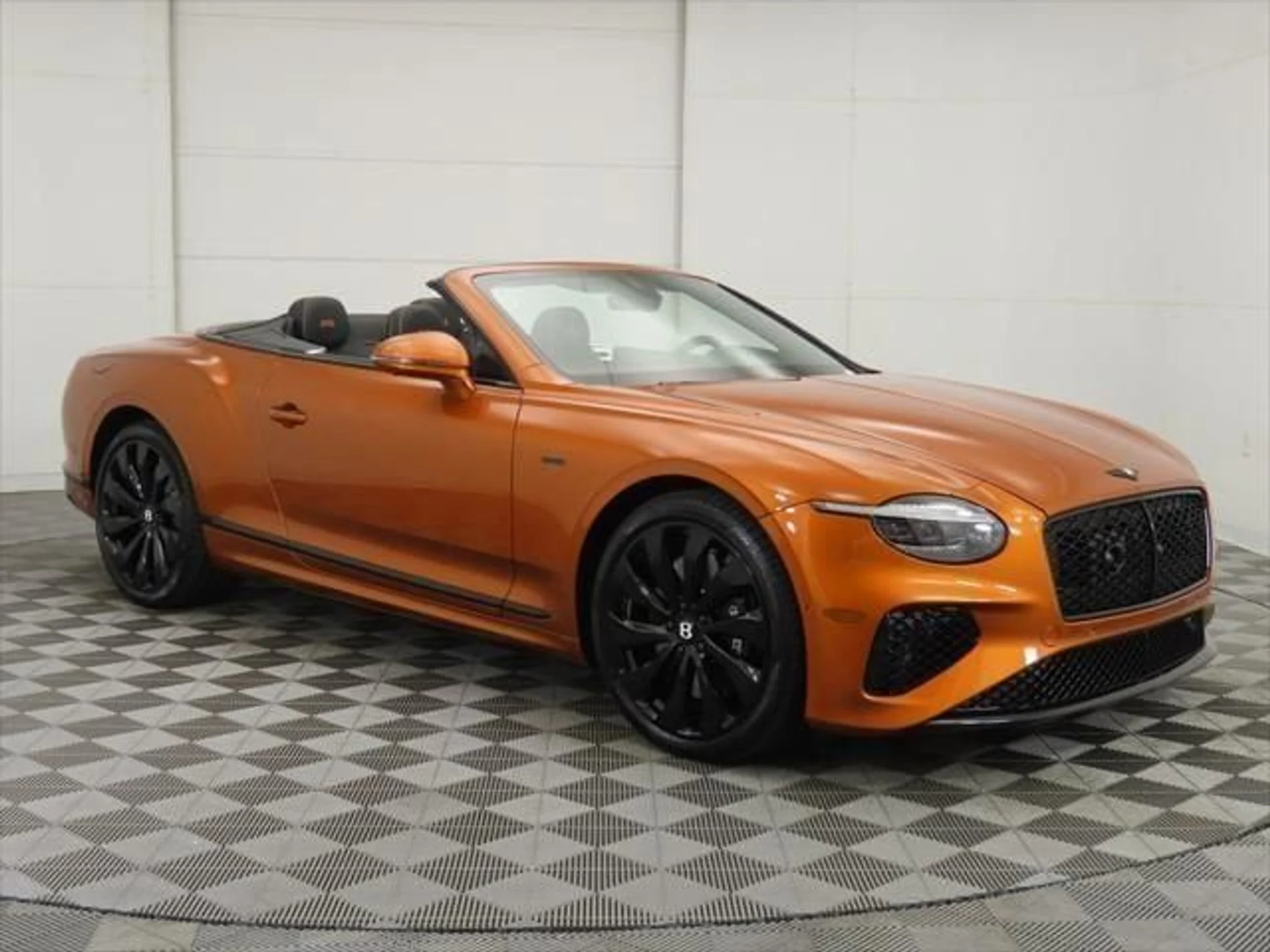 mph002_2685245341_used_2025_bentley_continental_gtblackeditionconvertible_8119_23029542_3_640_f697e9eee0