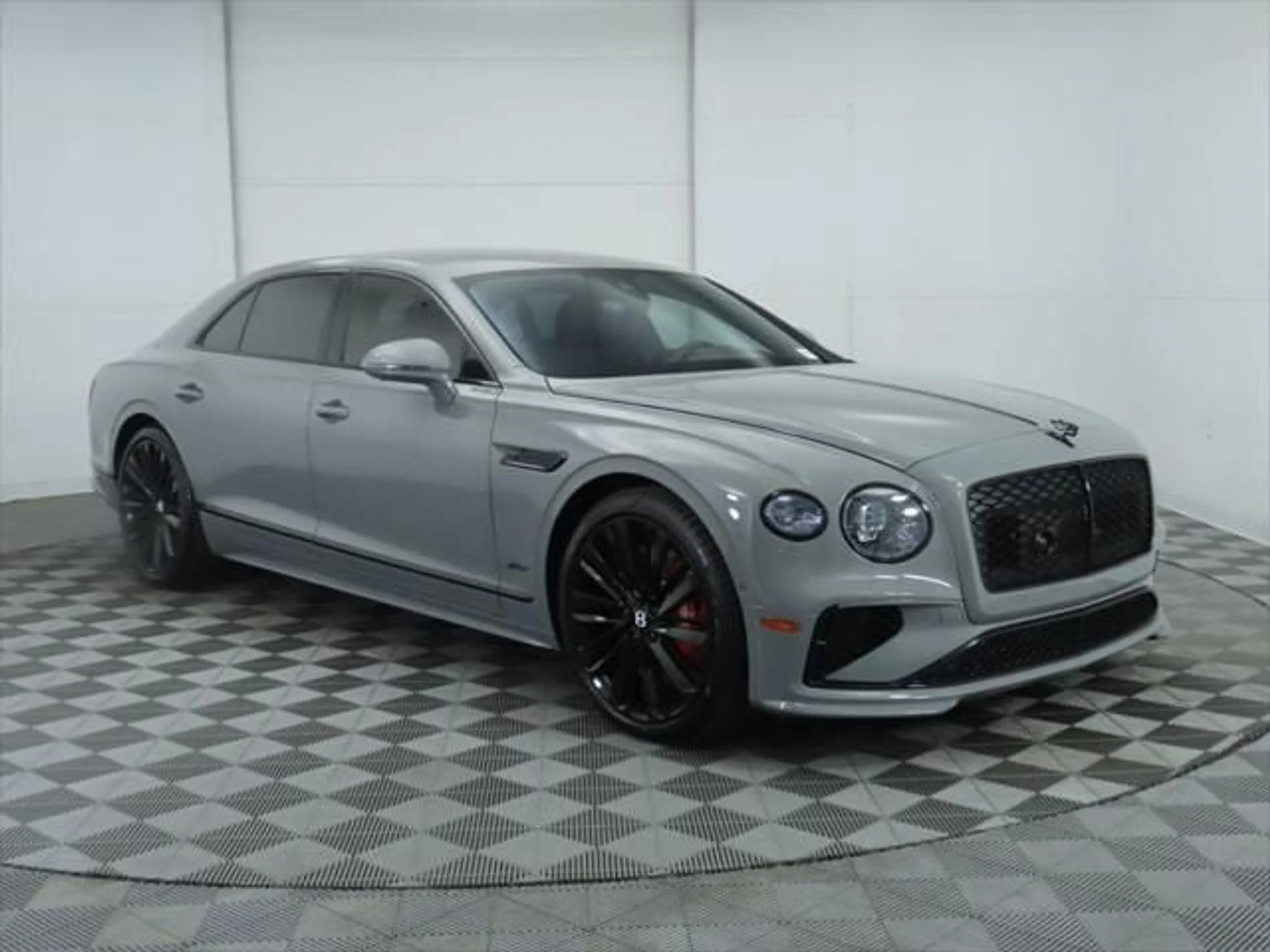 mph002_2689895222_used_2025_bentley_flying_spur_speedsedan_8119_23010075_3_640_8f1c03161e
