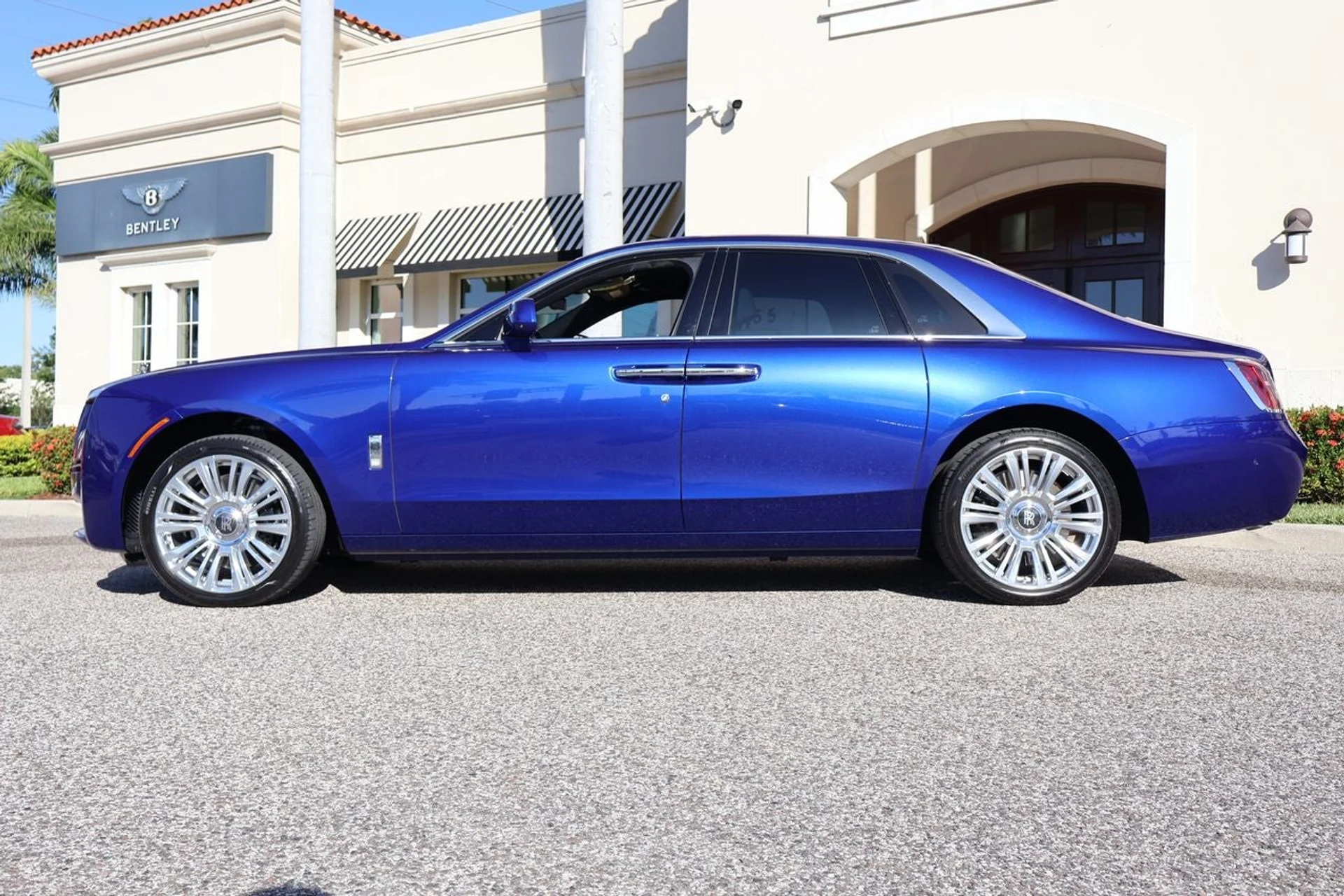 mph002_2695864473_3_e05466b491