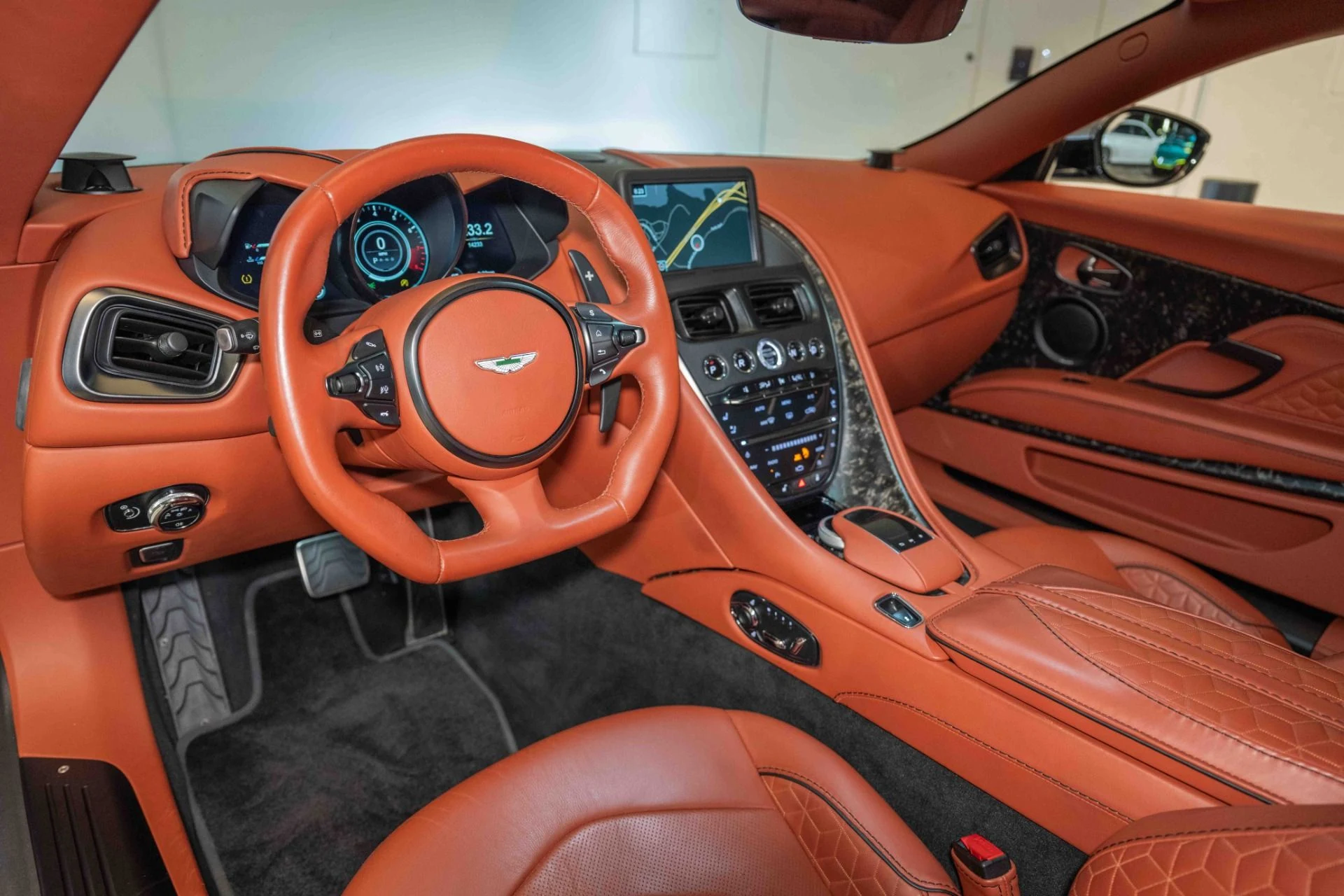 mph002_2698568106_Used_2019_Aston_Martin_DBS_Superleggera_1726670802_f6fb189637