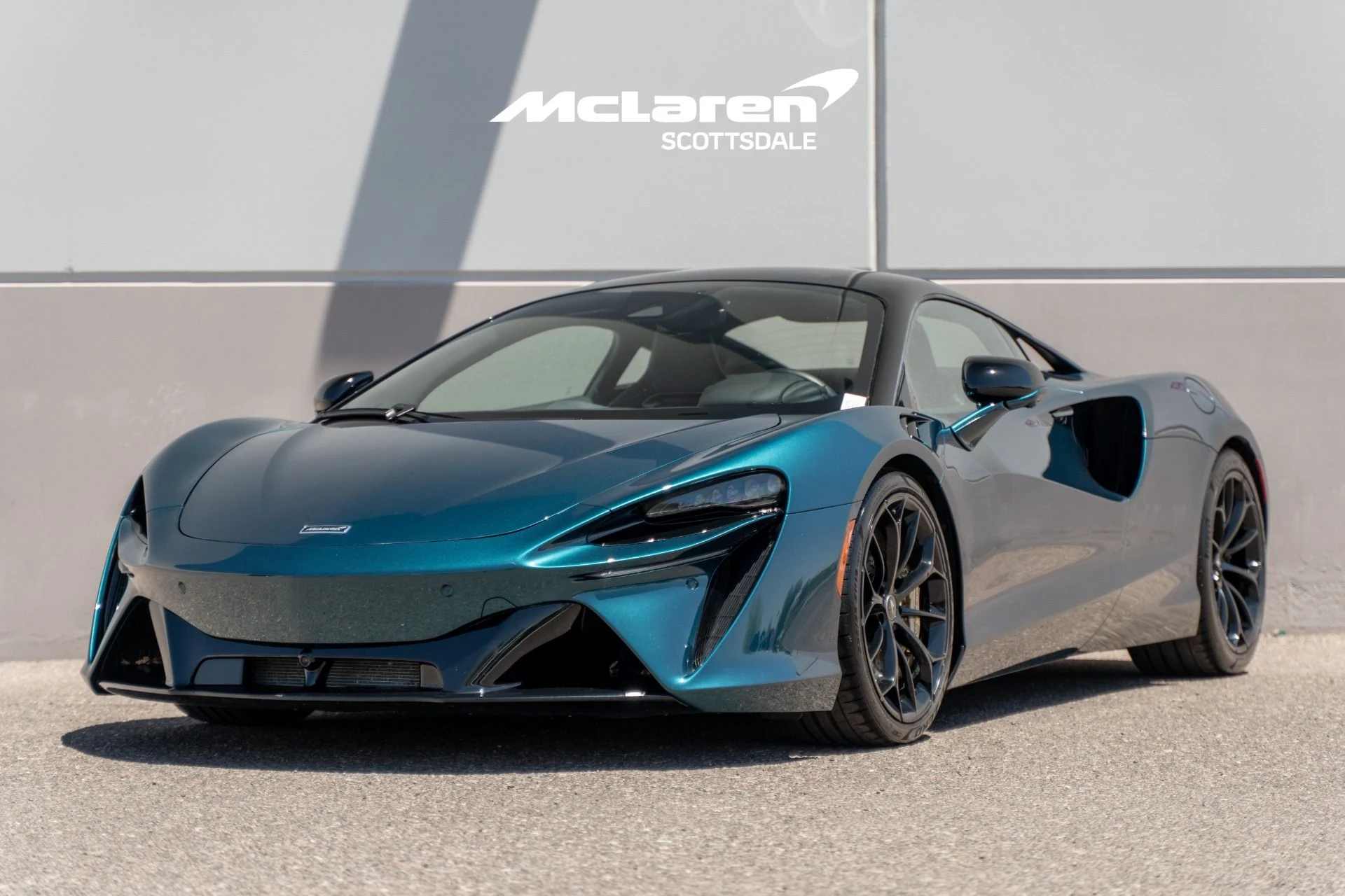 mph002_2702720080_Used_2023_MCLAREN_ARTURA_1780692297_ab7589b505