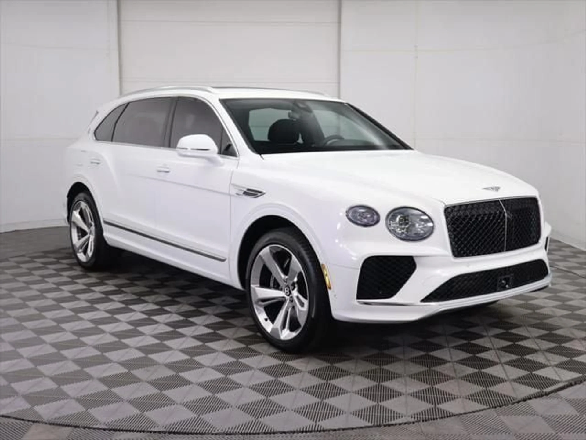 mph002_2704180519_used_2025_bentley_bentayga_ewb_v8awd_8119_23022887_3_640_238cb4133e