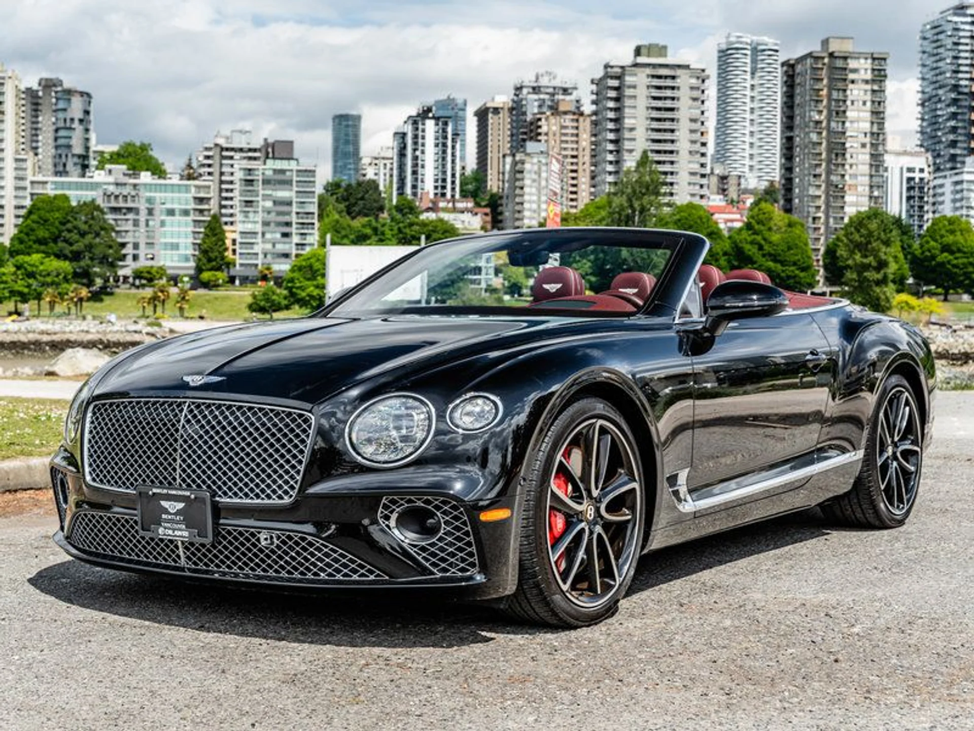 mph002_2710524743_38334218_03206_2020_bentley_continental_gt_convertible_003_4d134eb035