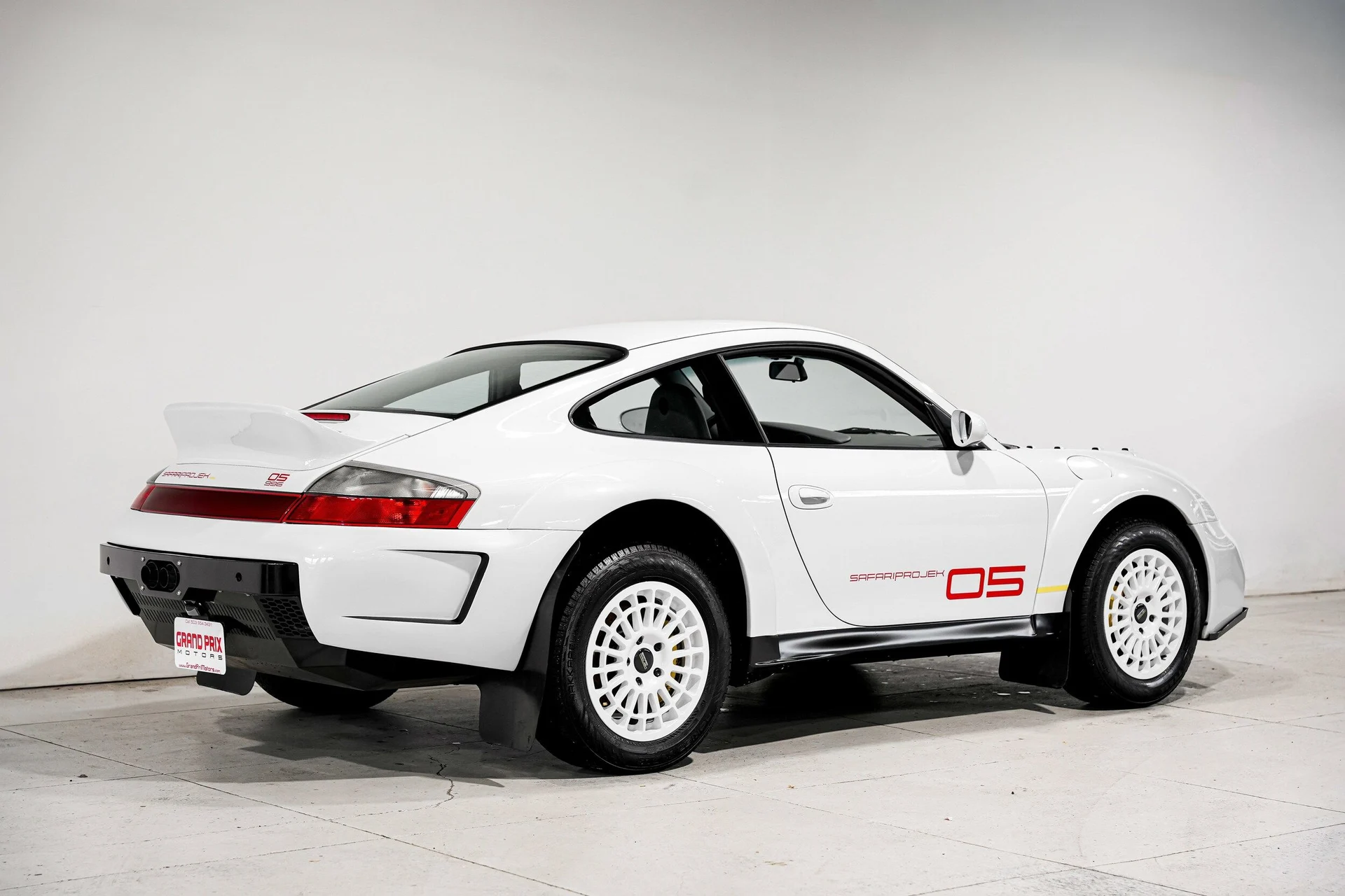 mph002_2711575407_b0e8d1fd0d99d687f4fbf2cb97fc0be0x_c251084931