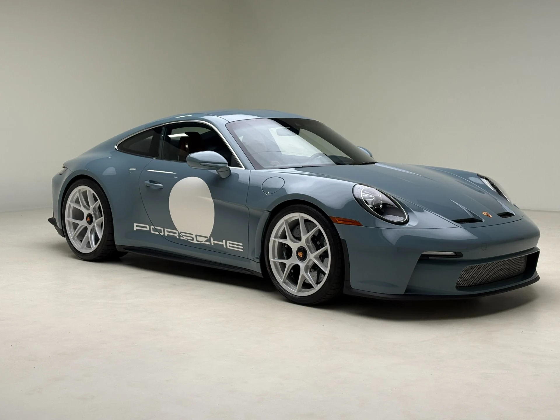 mph002_2712383313_Used_2024_Porsche_911_ST_1777656941_ca27d99b2e