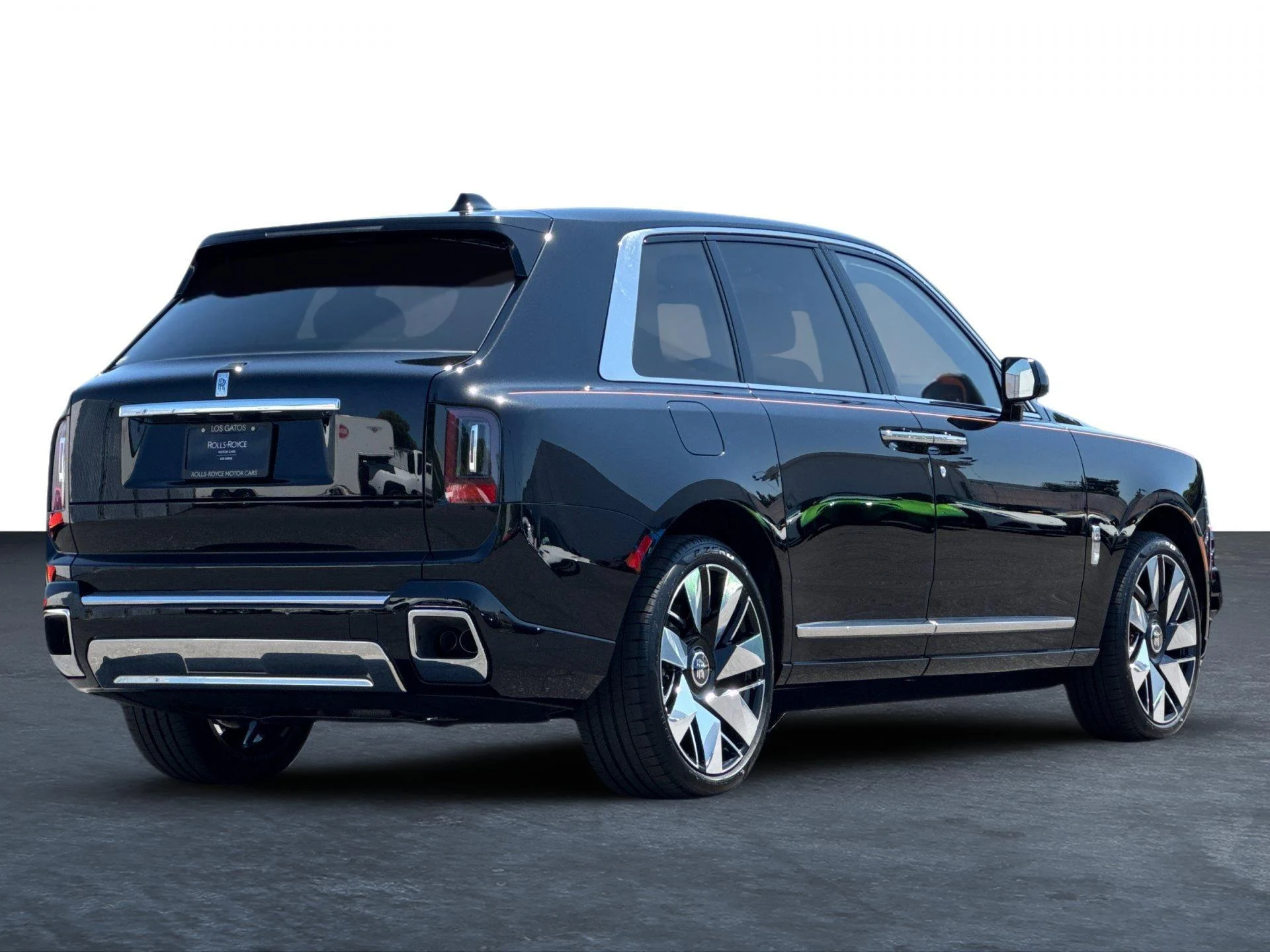 mph002_2713844967_New_2027_Rolls_Royce_Cullinan_Sport_Utility_1786096199_856d4fc35e