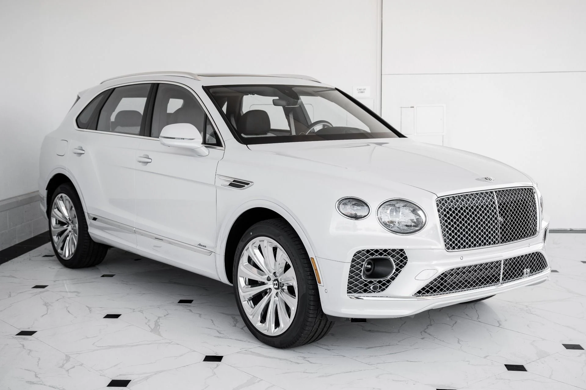 mph002_2716588981_Used_2023_Bentley_Bentayga_Azure_1673896555_1a3c58524c