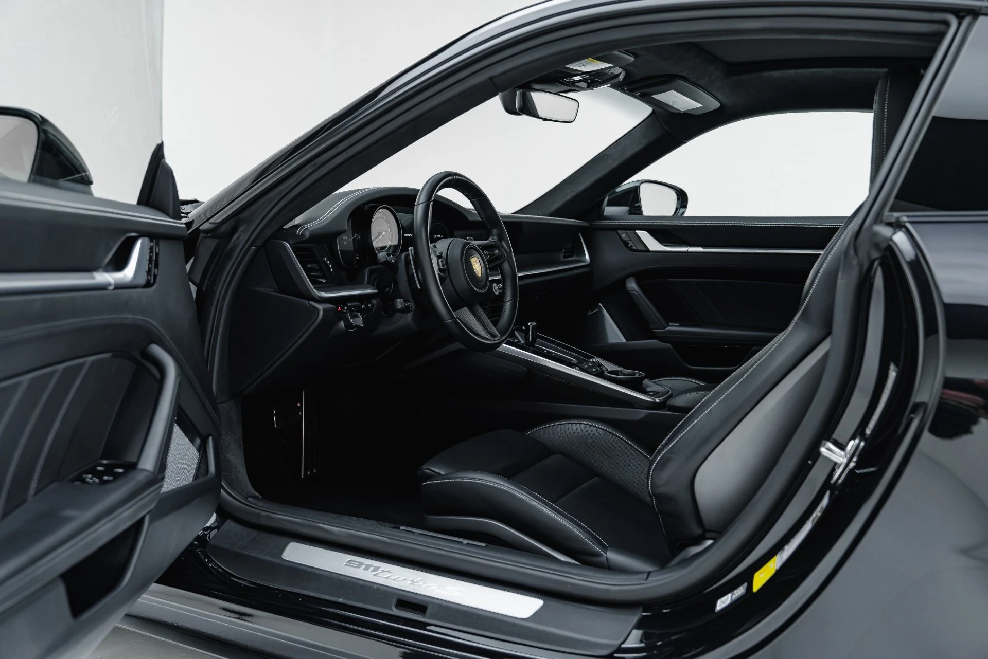 mph002_2741372330_Used_2021_Porsche_911_Turbo_S_1792023430_525b7398ac