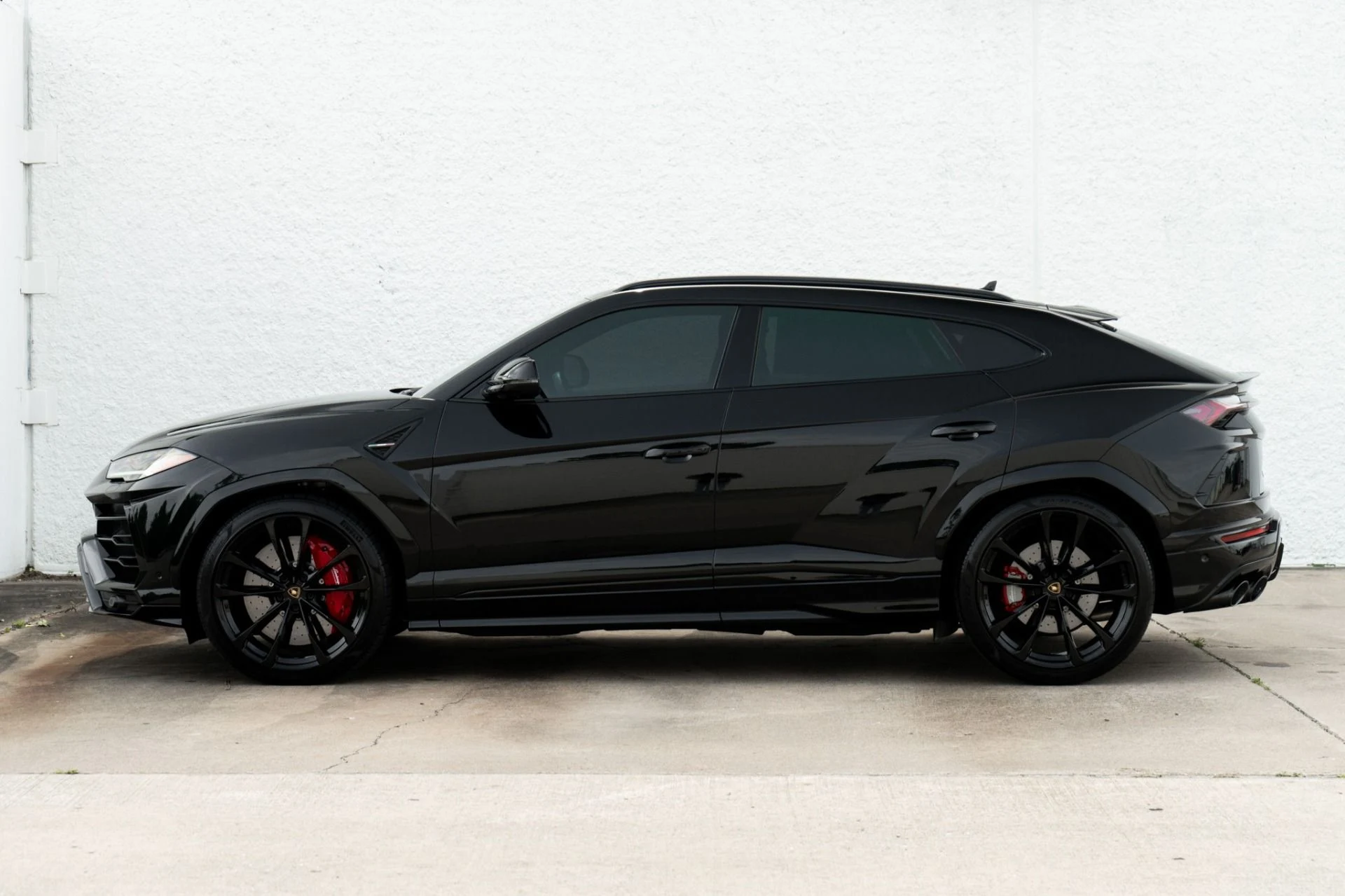 mph002_2743218737_Used_2022_Lamborghini_Urus_1777500470_a8c8620473