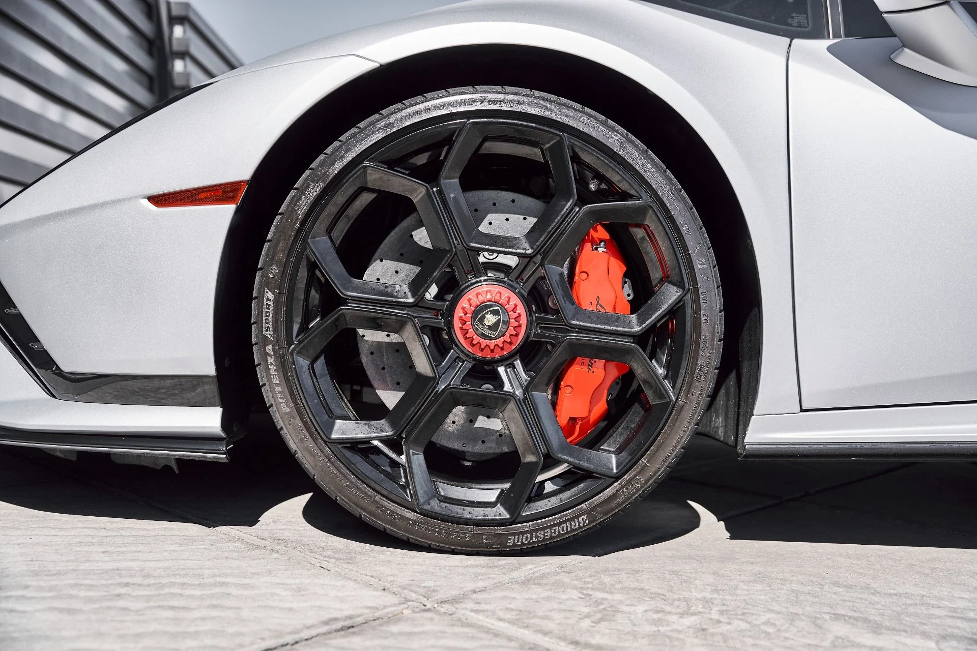 mph002_2747035474_Used_2023_Lamborghini_Huracan_Tecnica_Base_1773532091_be7bc95da7