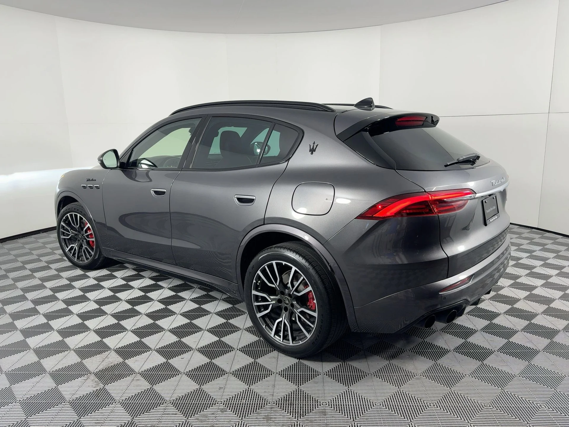 mph002_2747105792_6b29ba757ffacf24df9ebbfb9e87a7d8x_948e3f2c71