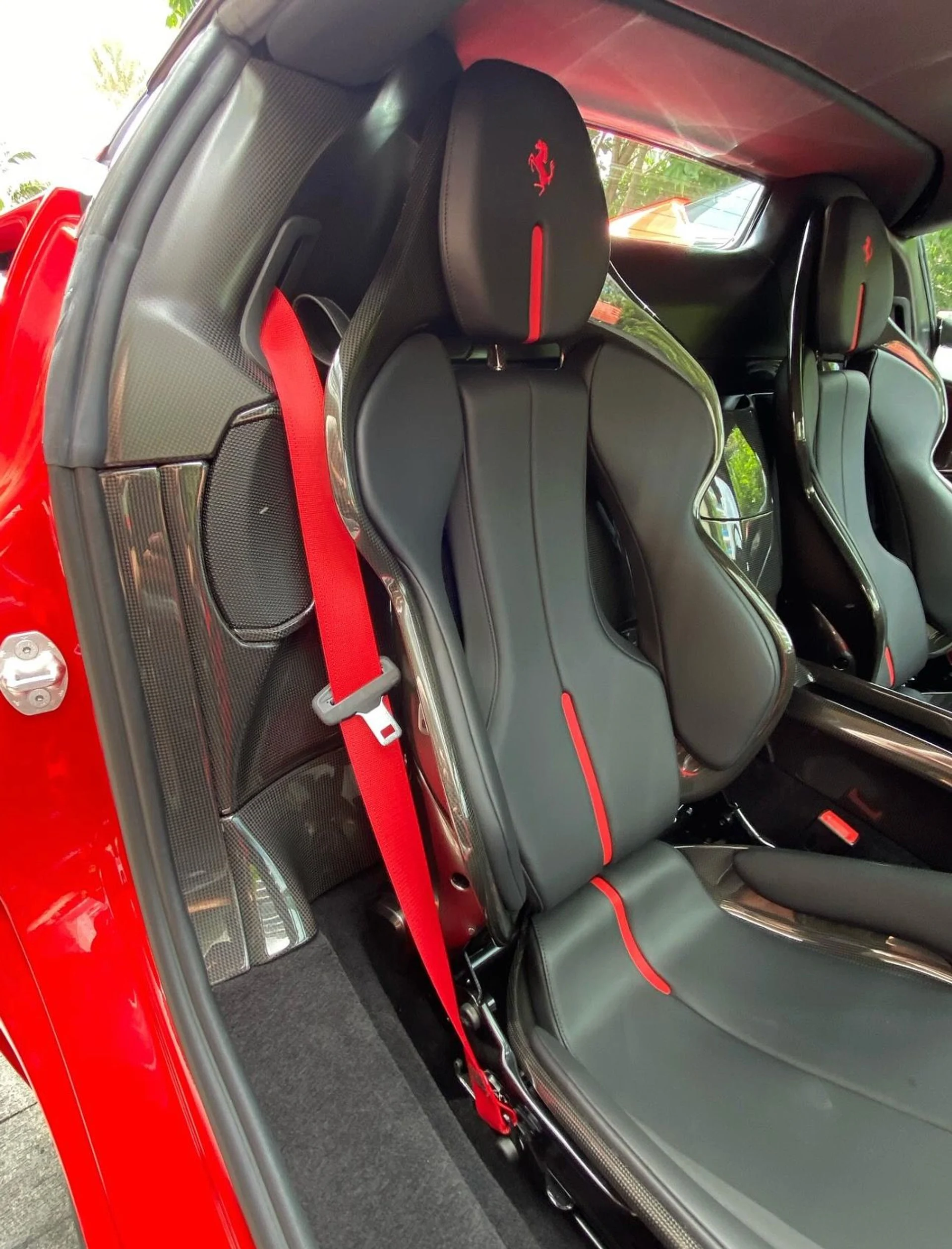 mph002_2750161698_Used_2023_Ferrari_SF_90_Spider_1758758227_03e4c3fdf6