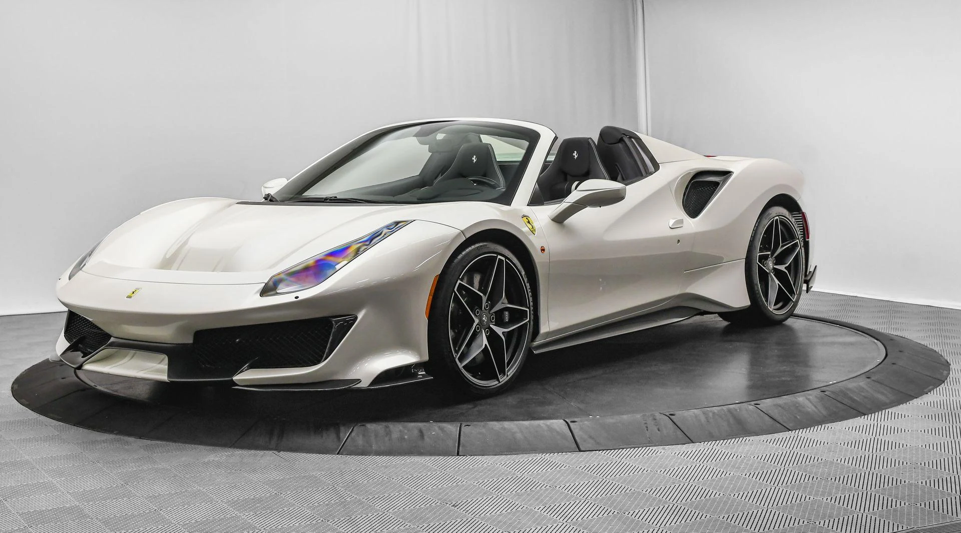 mph002_2750516052_Used_2020_Ferrari_488_Pista_Base_1757455362_3ea8aba6cd