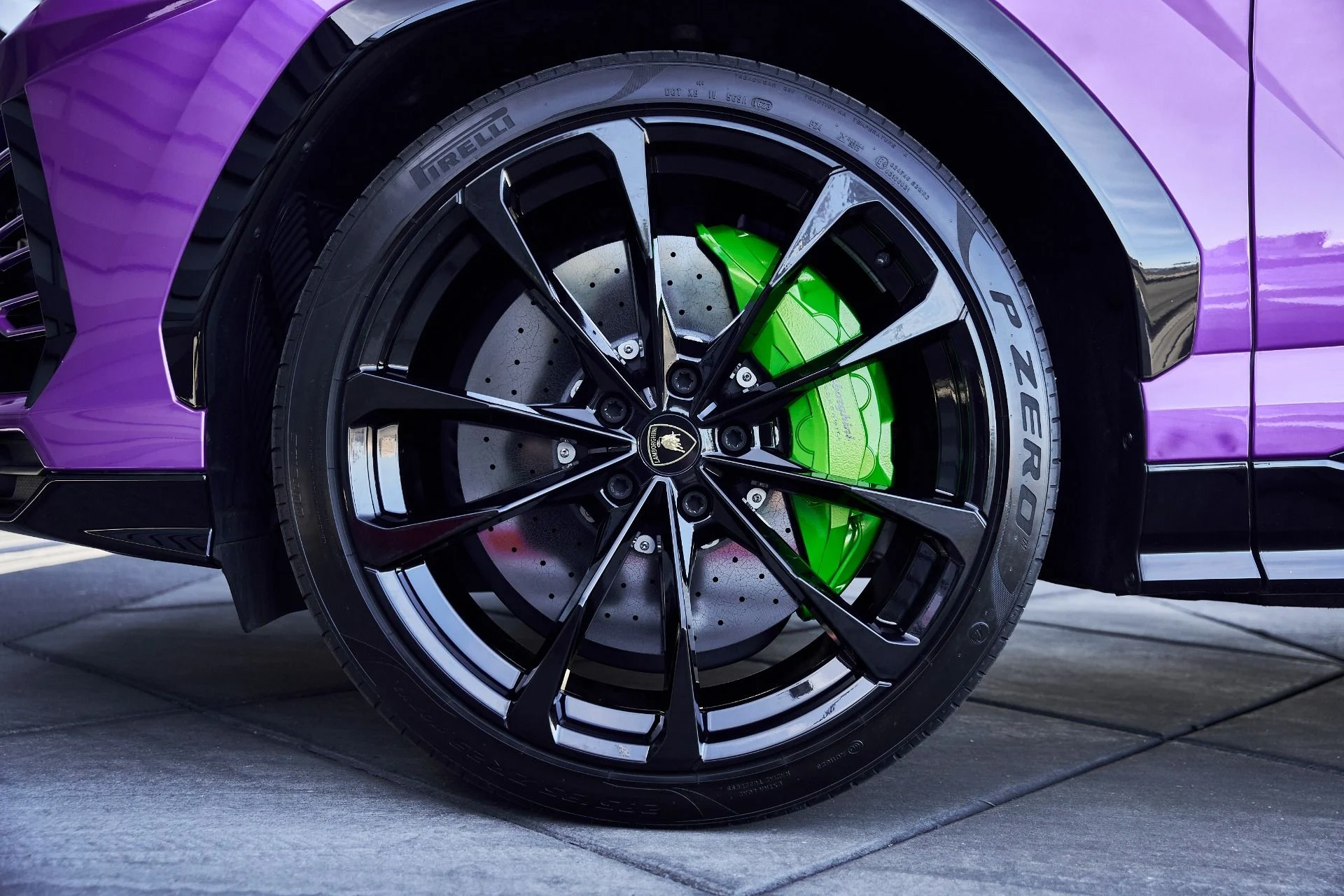 mph002_2751780270_Used_2021_Lamborghini_Urus_1772650602_eac5f4ea55