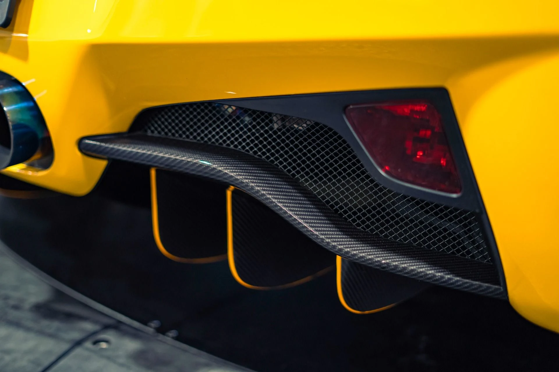 mph002_276361788_Used_2011_Ferrari_458_Italia_1777060526_9a5b0af95f