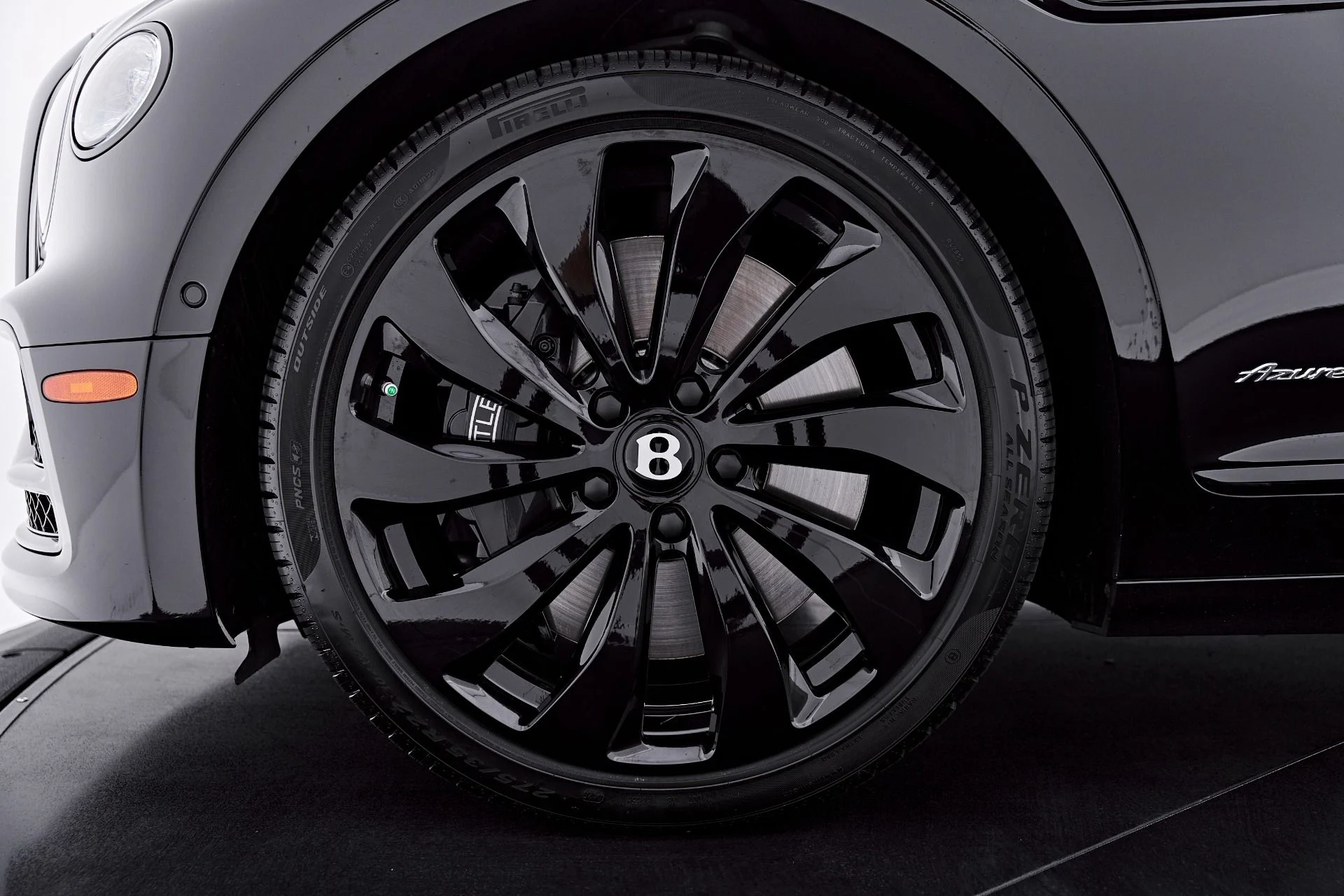 mph002_276887105_Used_2022_Bentley_Flying_Spur_V8_1788485941_8da30c14f0