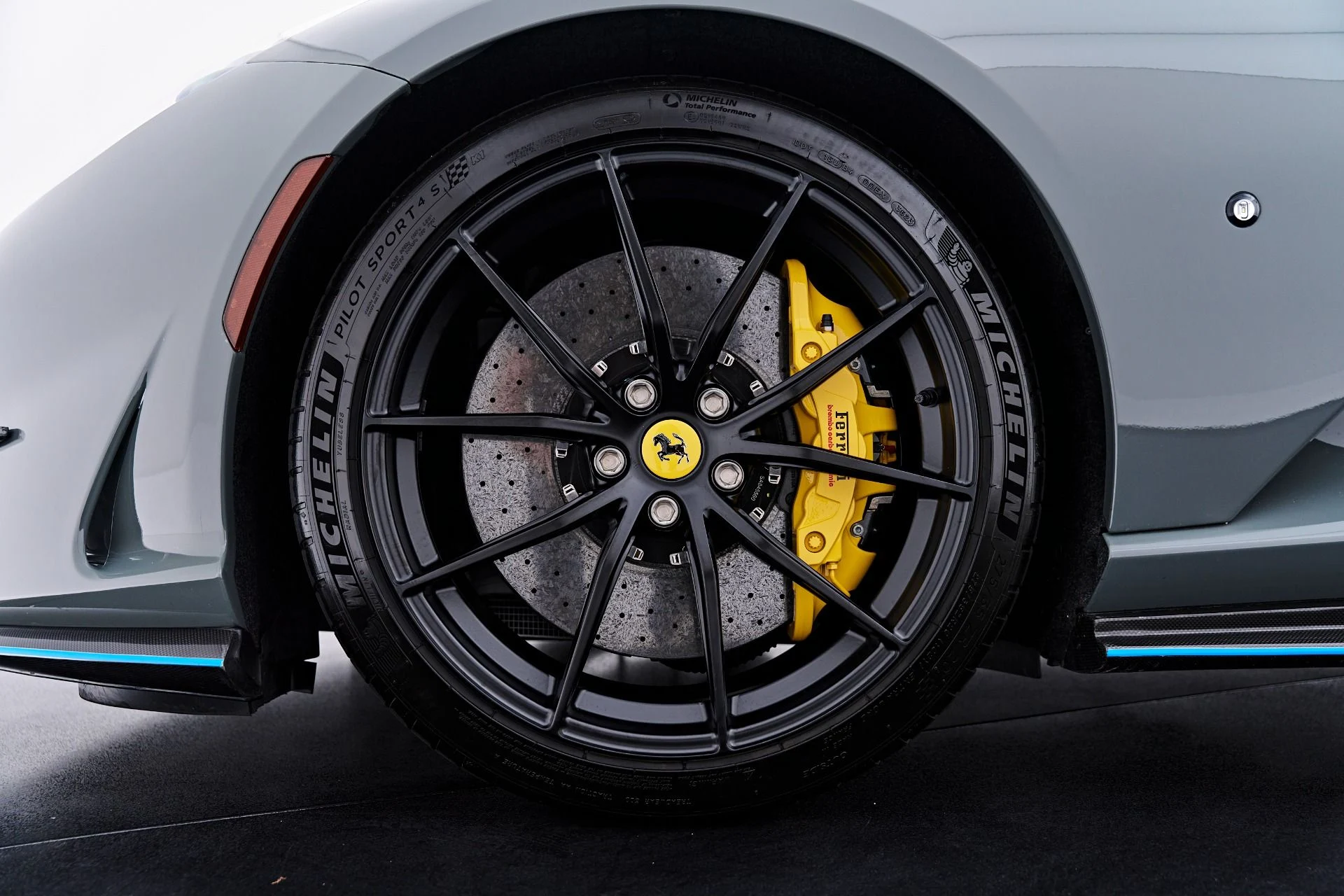 mph002_2777815054_Used_2023_Ferrari_812_GTS_Base_1785431326_b98af50997