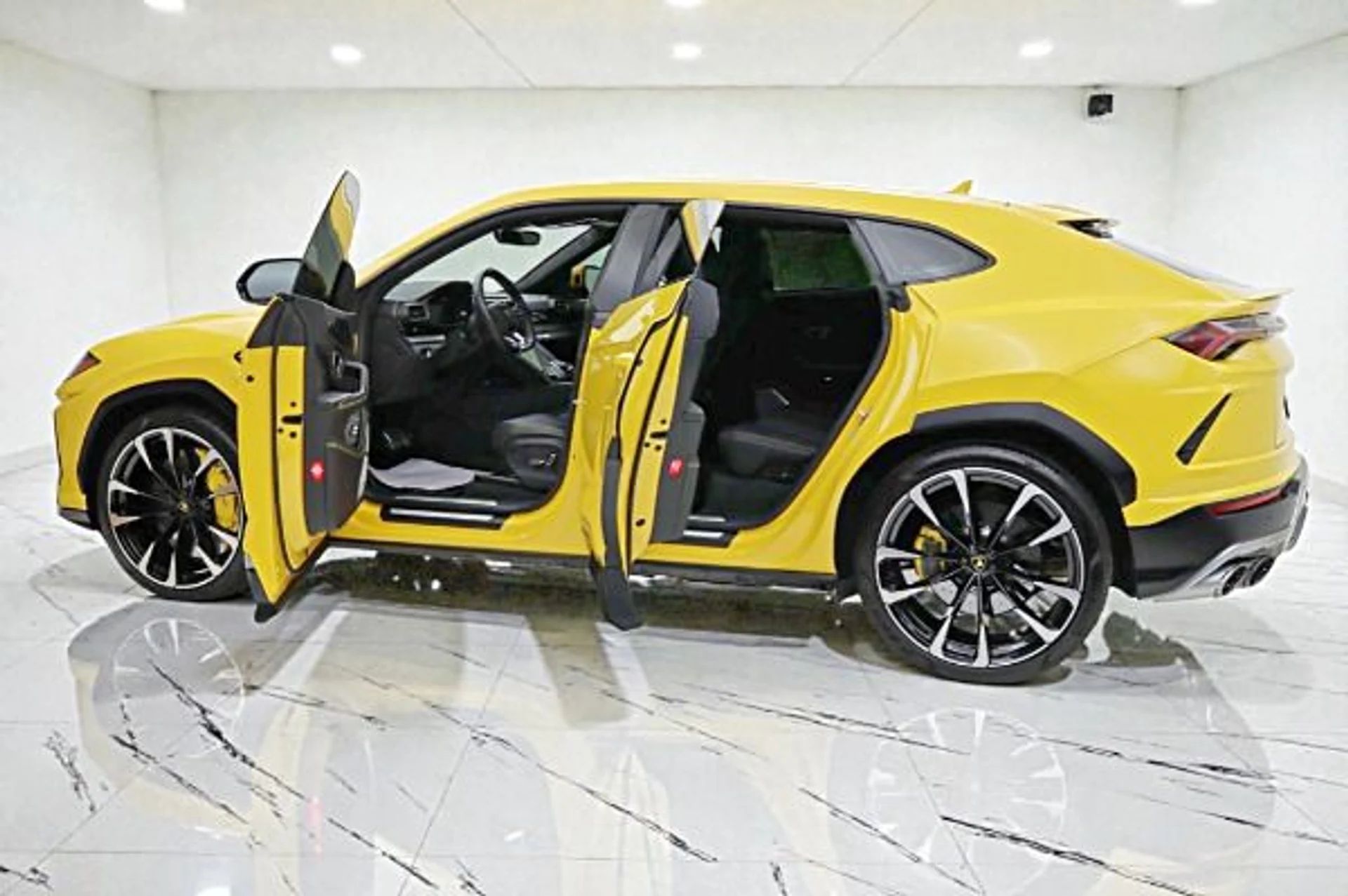 mph002_2778960512_Used_2022_Lamborghini_Urus_SELEZIONE_PRE_OWNED_CERTIFIED_fb3c31502d