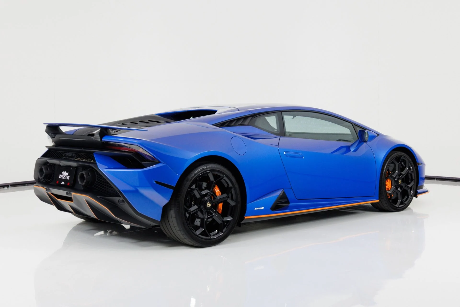 mph002_2786555406_Used_2023_Lamborghini_Huracan_Tecnica_1784830828_e8cc374b09