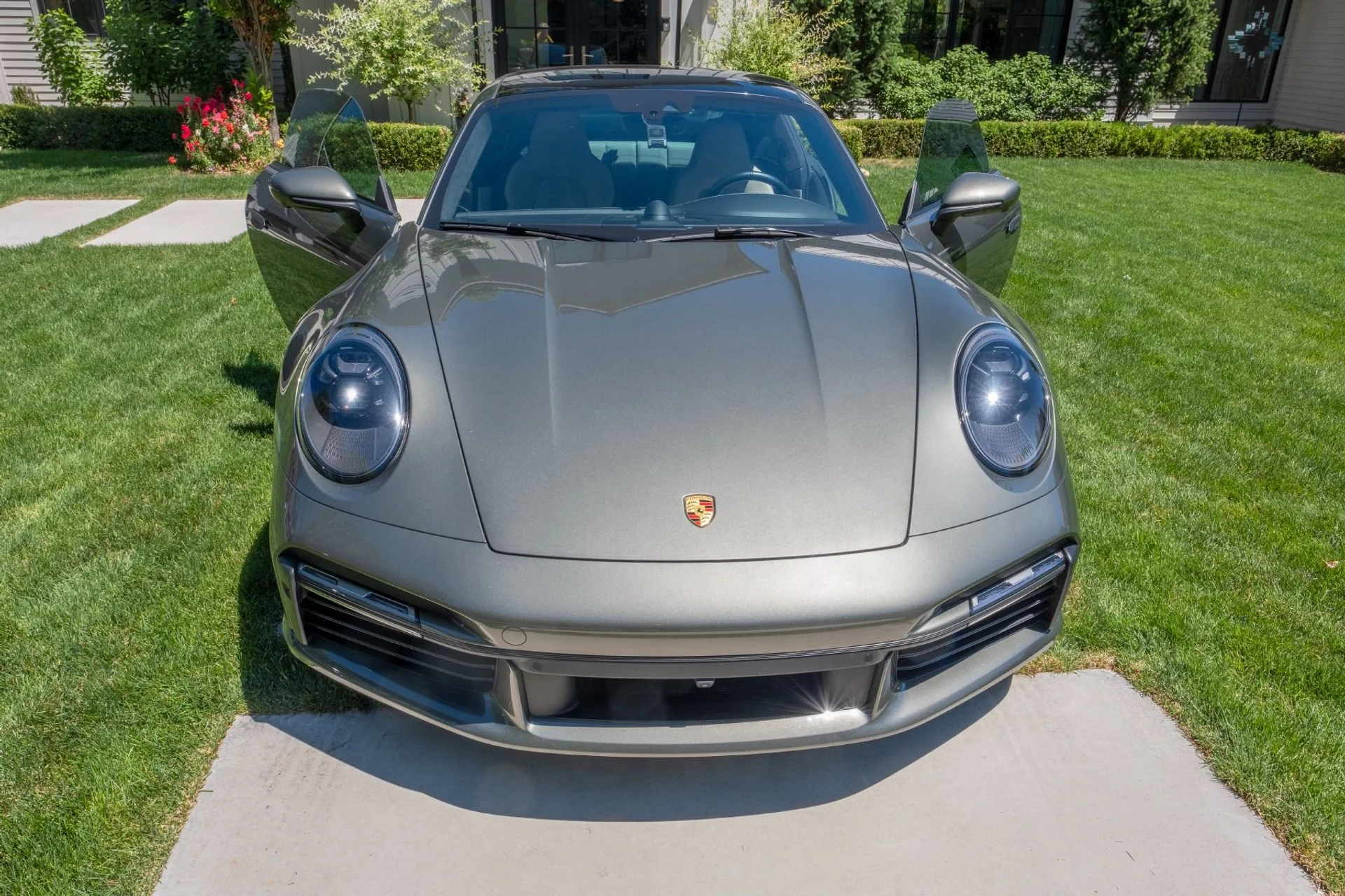 mph002_2788135657_Used_2021_Porsche_911_Turbo_S_1780951392_dba470f2ad