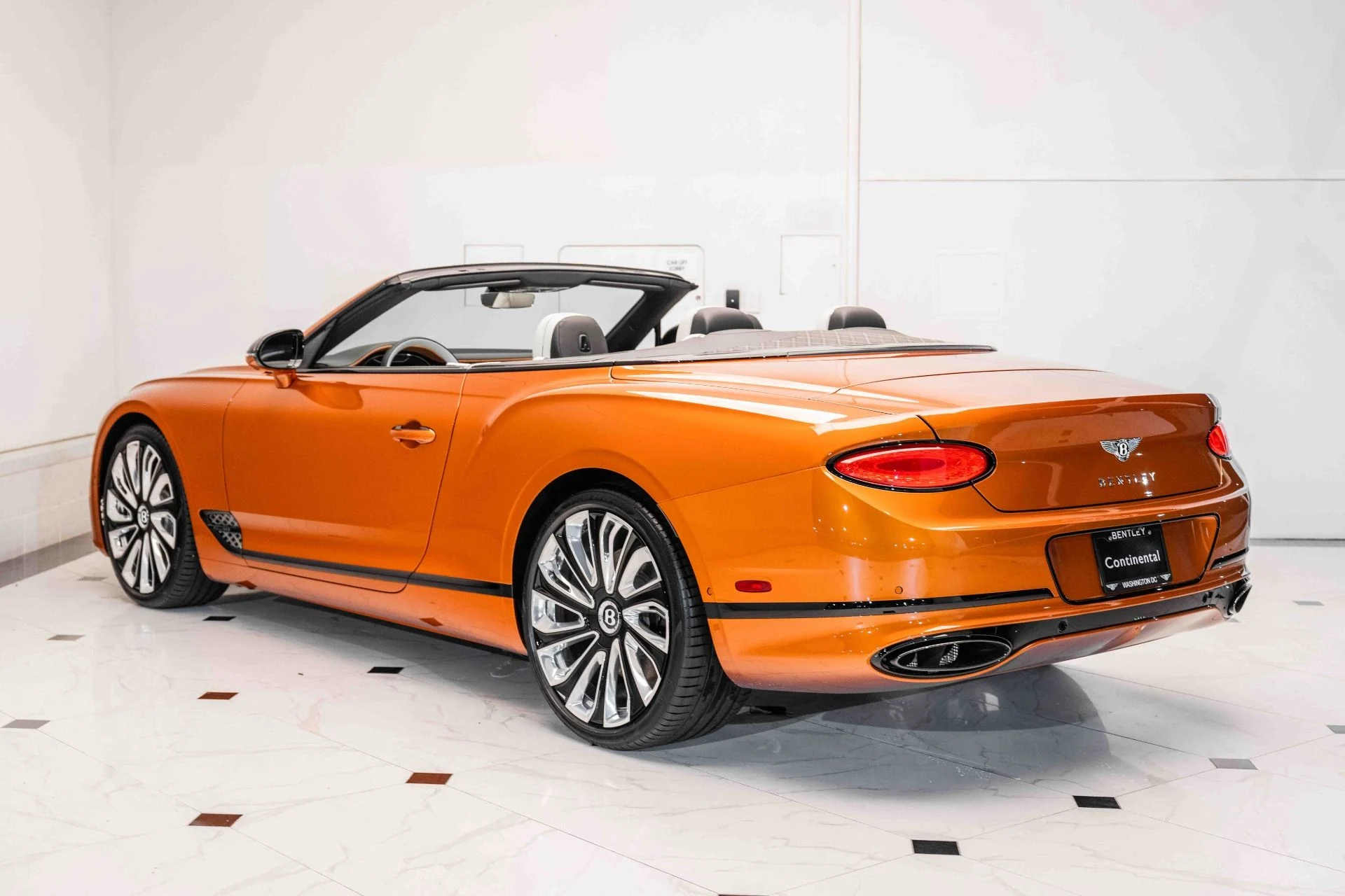 mph002_2791801126_Used_2024_Bentley_Continental_GTC_Mulliner_W12_1720134236_3c02c7867e