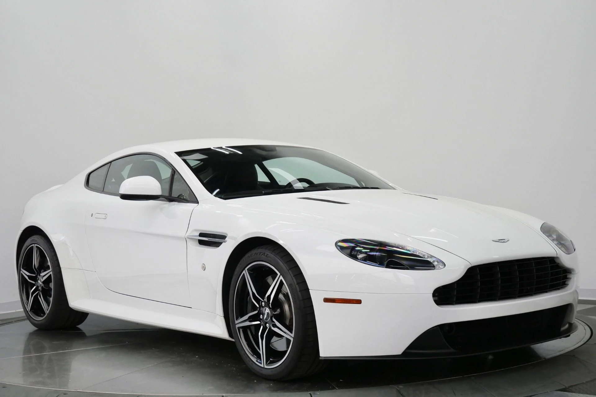 mph002_2797019210_Used_2016_Aston_Martin_V8_Vantage_GT_7_Speed_Manual_Low_Miles_Sport_Exhaust_1777396447_6140717301