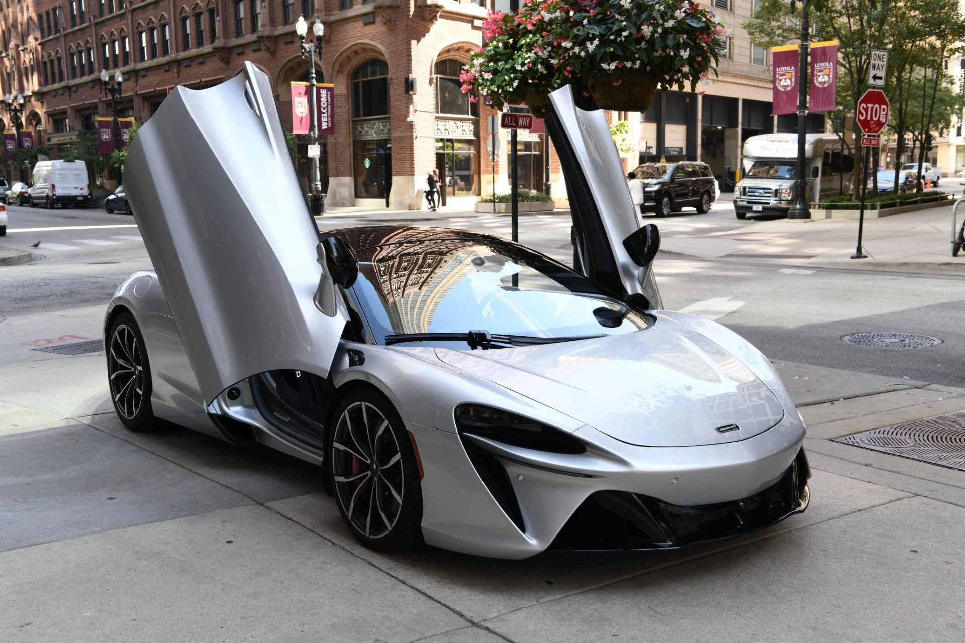 mph002_2798320679_11944_p4_l_cf04bd2d40