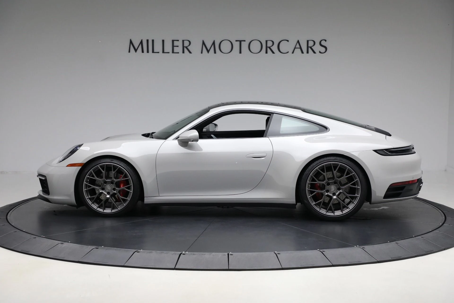mph002_2801200610_Used_2021_Porsche_911_Carrera_S_1760990631_b559ec3762