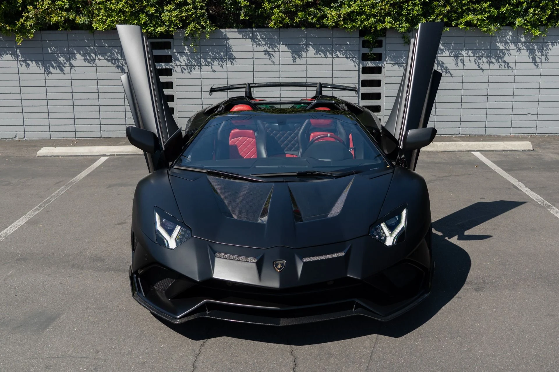 mph002_2806384682_Used_2015_Lamborghini_Aventador_LP_700_4_1758316803_da6a3f1215