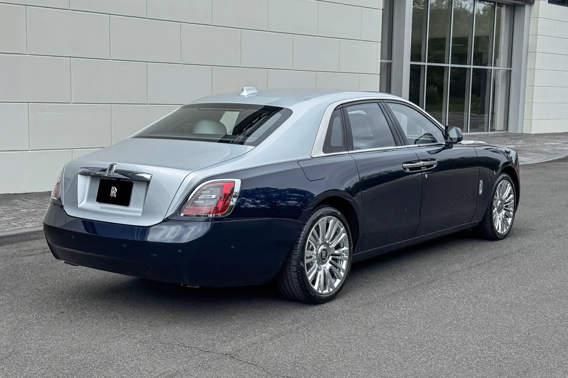 mph002_2821899145_Used_2021_Rolls_Royce_Ghost_1793137989_879a066ec4