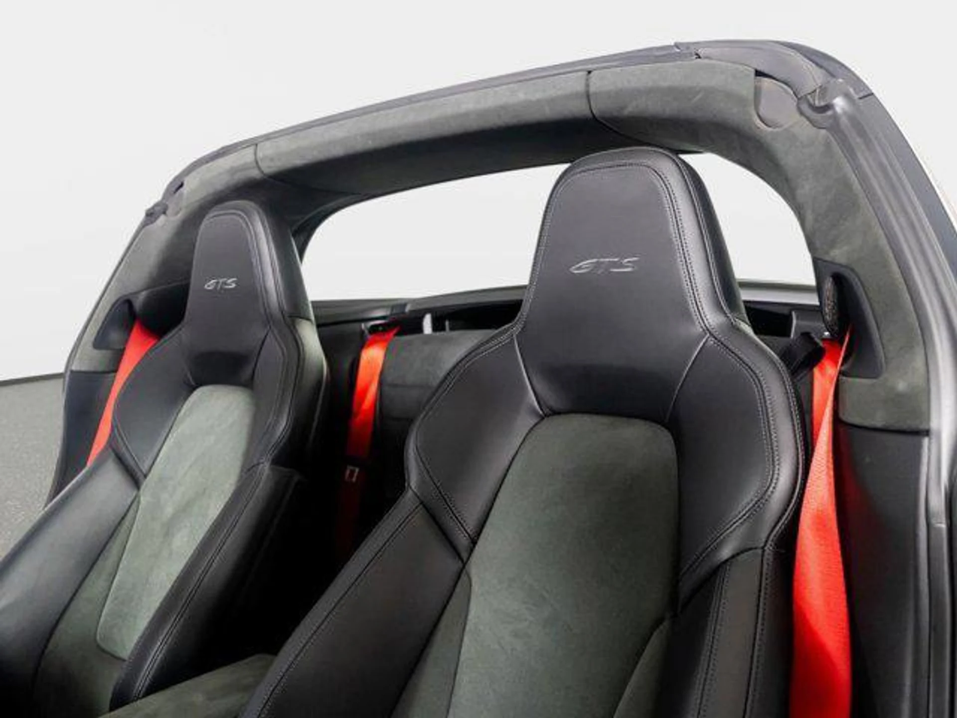 mph002_2840281109_o_D8_C_Rv_UZZ_Pggk_YC_Yw_Gq_Ht3_G_Rl_OA_fa842cfdaa