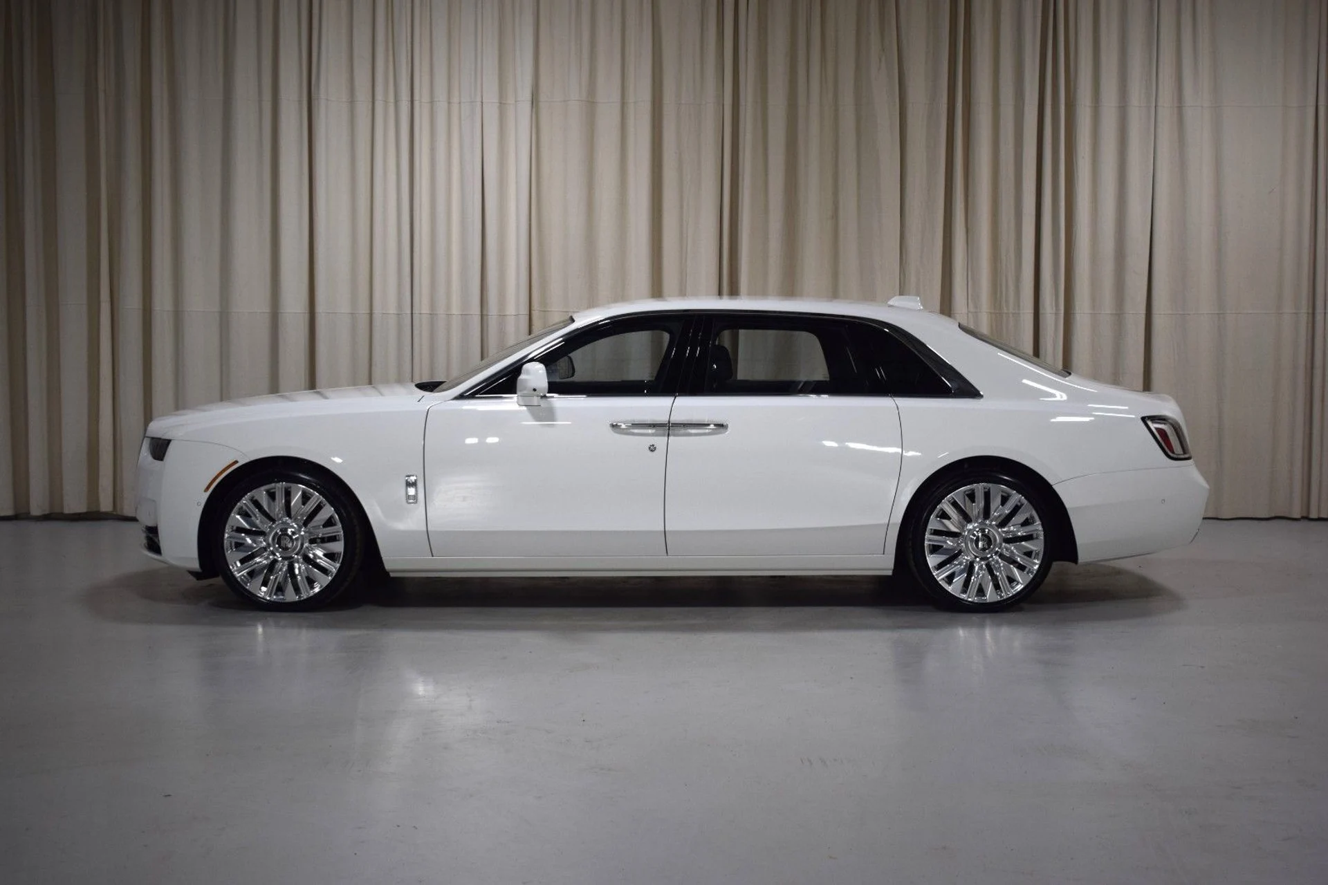 mph002_284180533_e3adc74b5258607e7f7c902d1974a534x_9d2776ff39