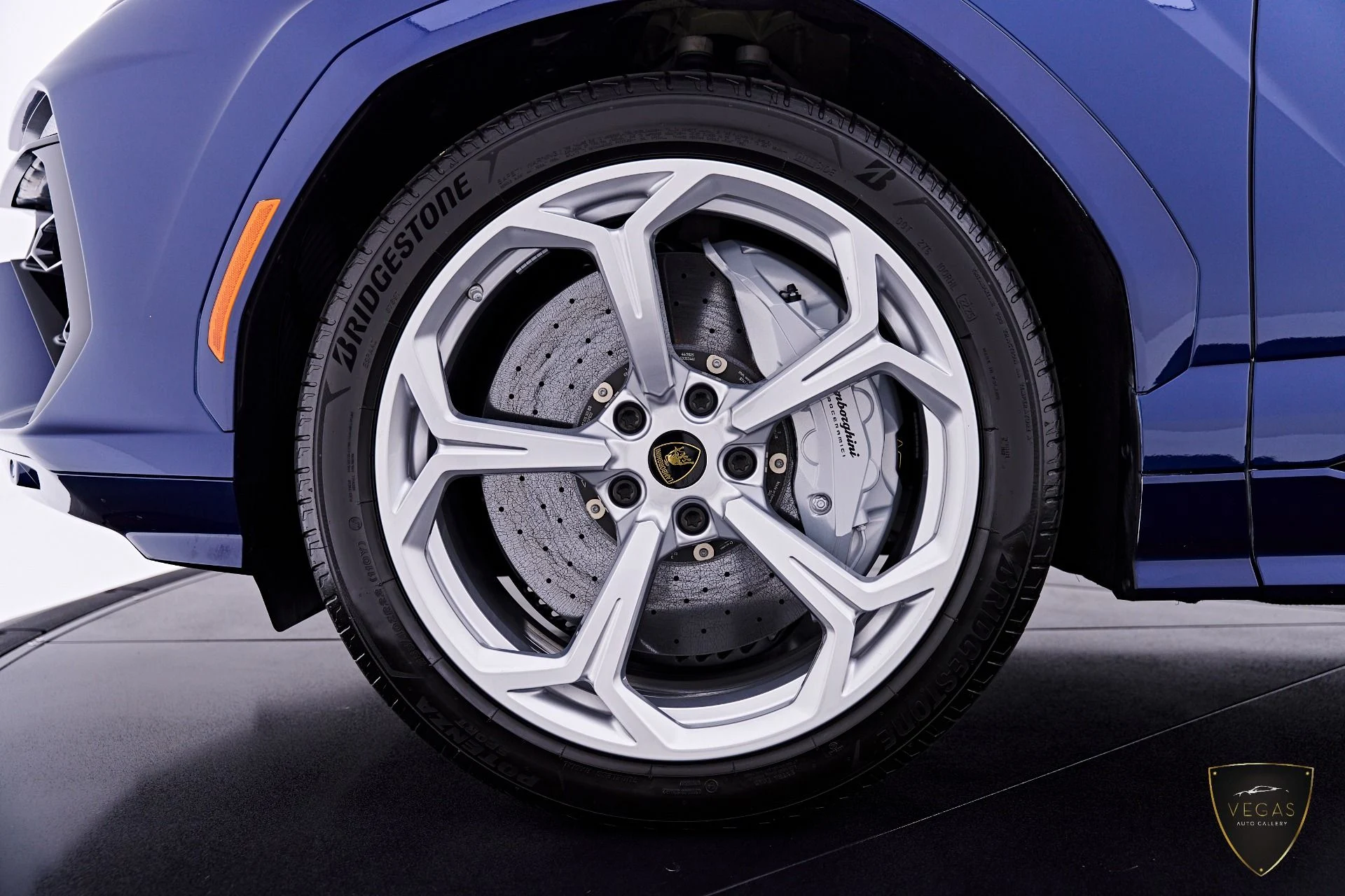 mph002_2868743458_Used_2026_Lamborghini_Urus_SE_1783419594_8116142ed1