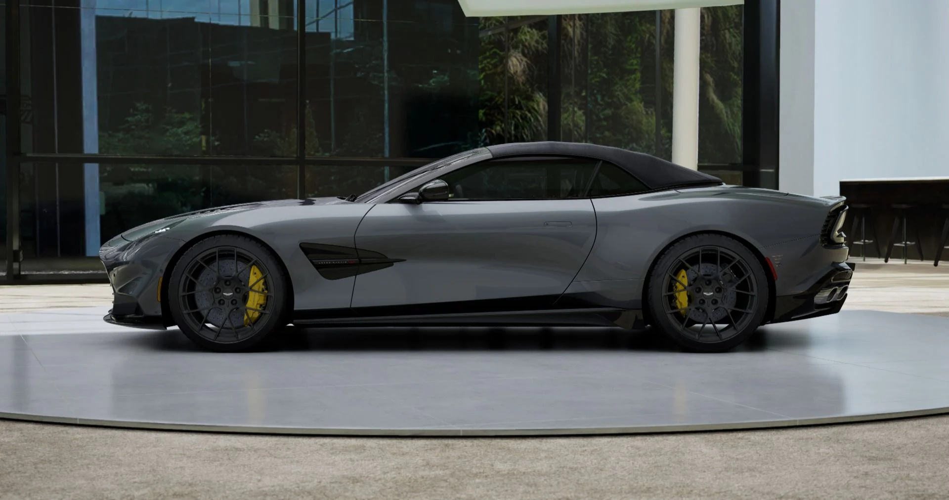 mph002_2876607319_New_2026_Aston_Martin_Vanquish_Volante_1787944540_71fc2cf533