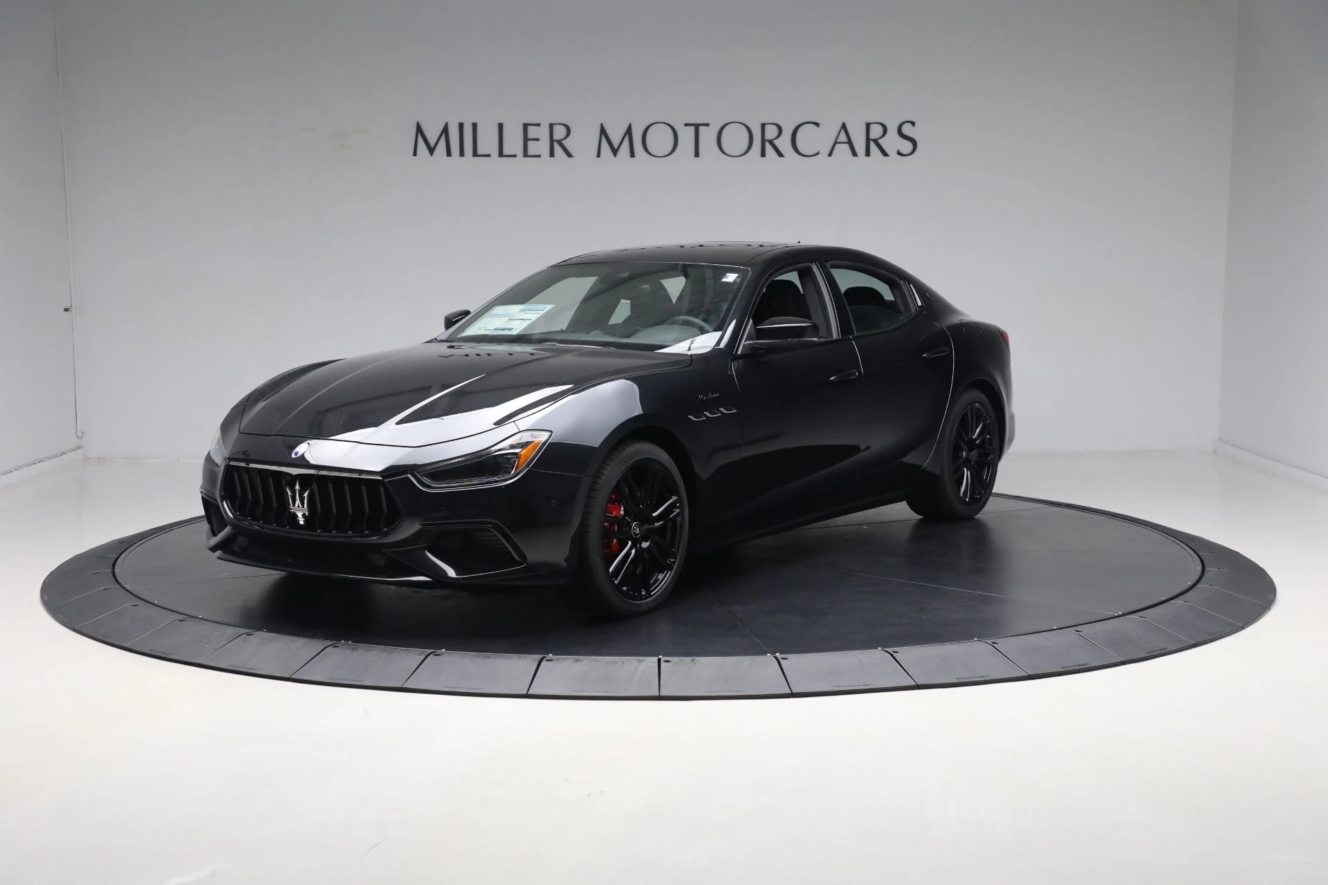 mph002_2878684927_New_2024_Maserati_Ghibli_Modena_Ultima_Q4_d266fb4133