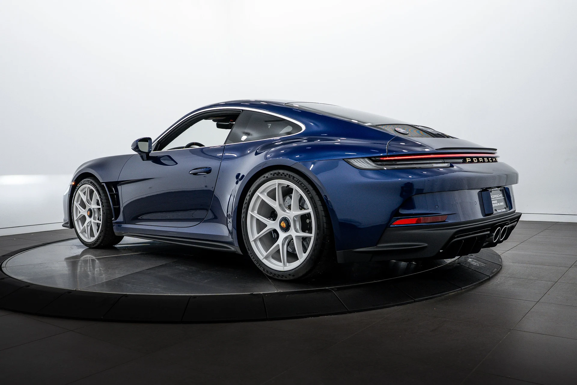 mph002_2880523298_8edf6571f5b7a2e7e0427645267760fa_c5f274636a